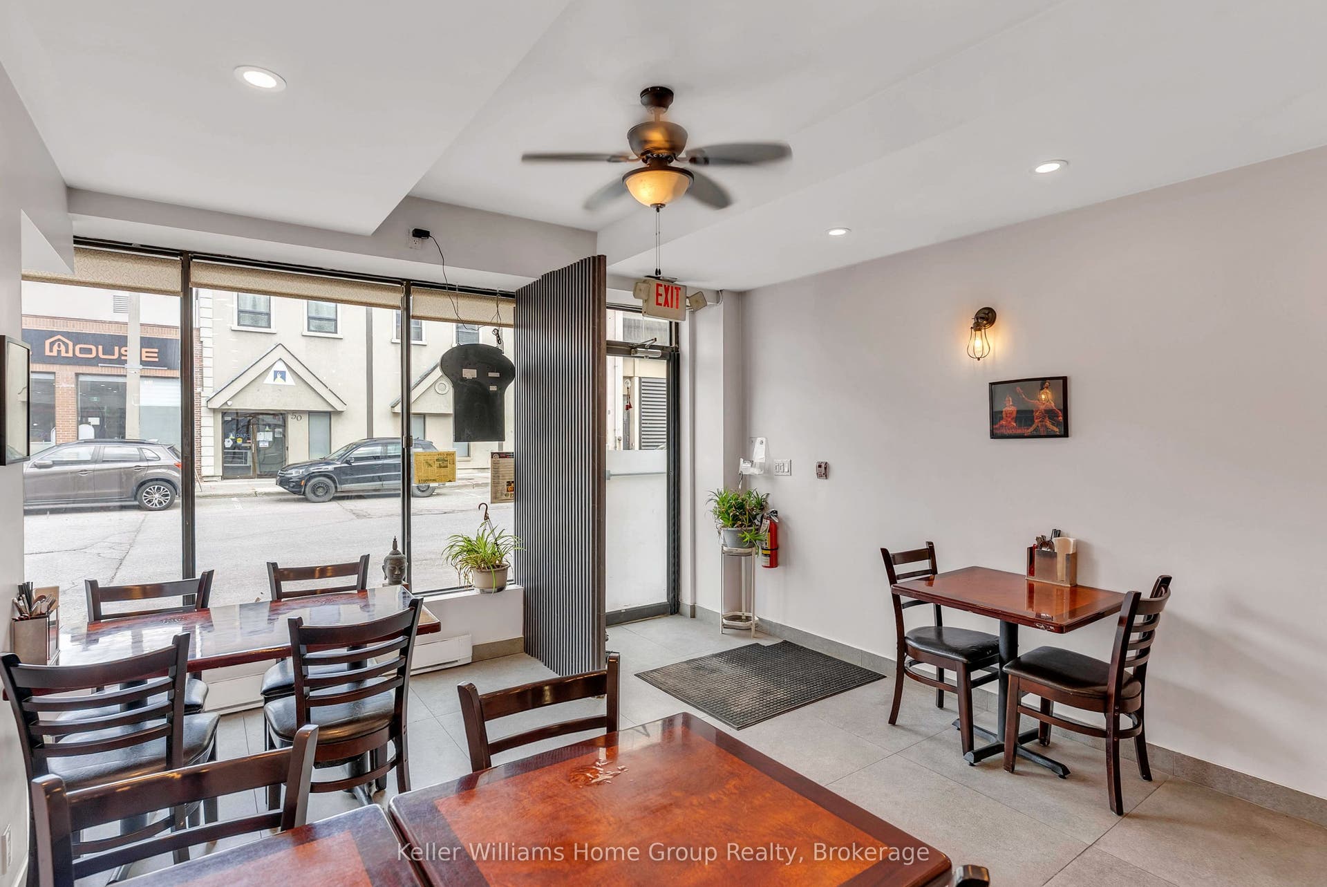 45 Cork Street E, #1B, Guelph, Wellington ON N1H 2Z3 45 Cork Street E, #1B, Guelph, Wellington ON N1H 2Z3