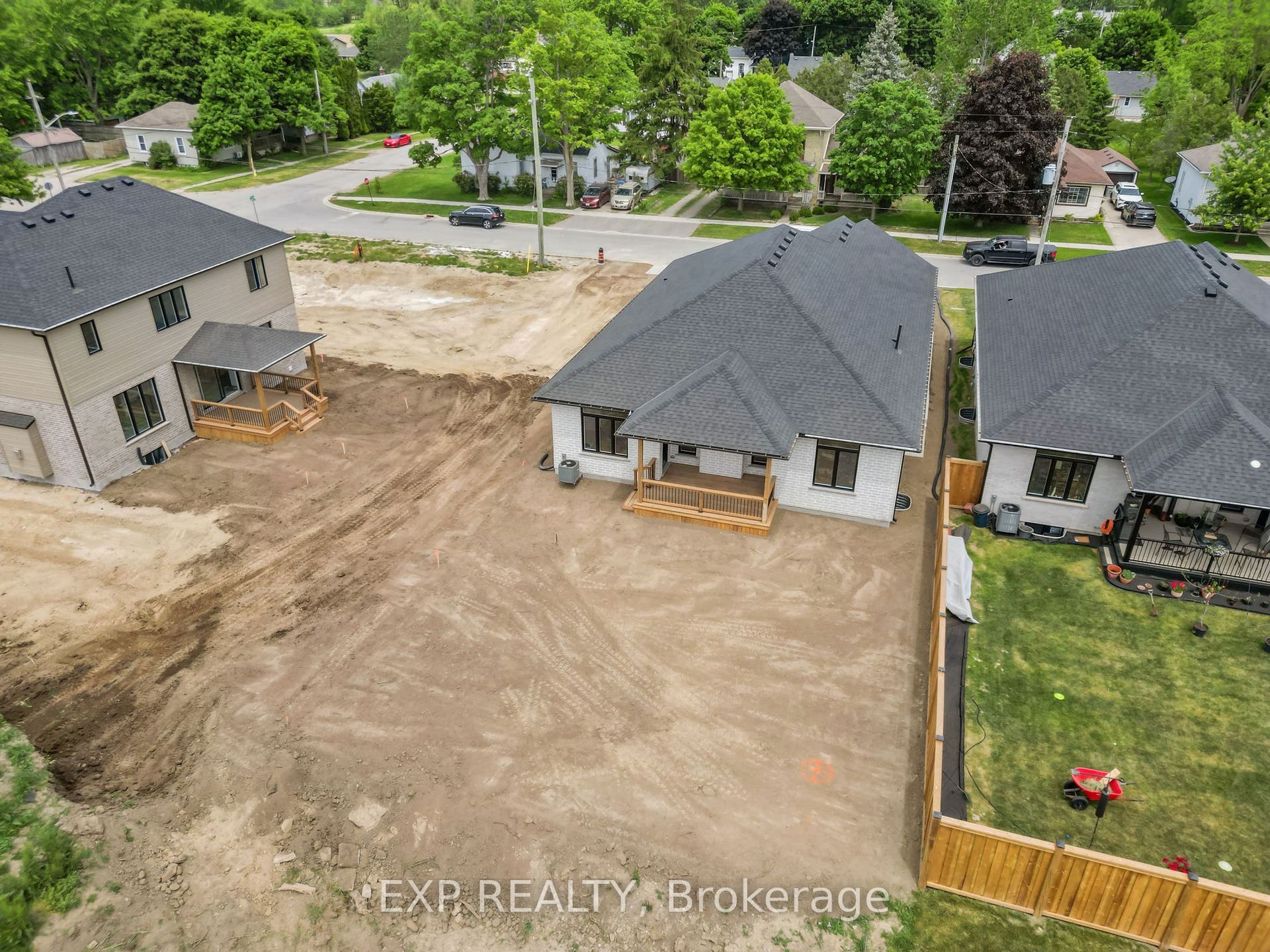 404 Erie Street, Warwick, Lambton ON N0M 2S0