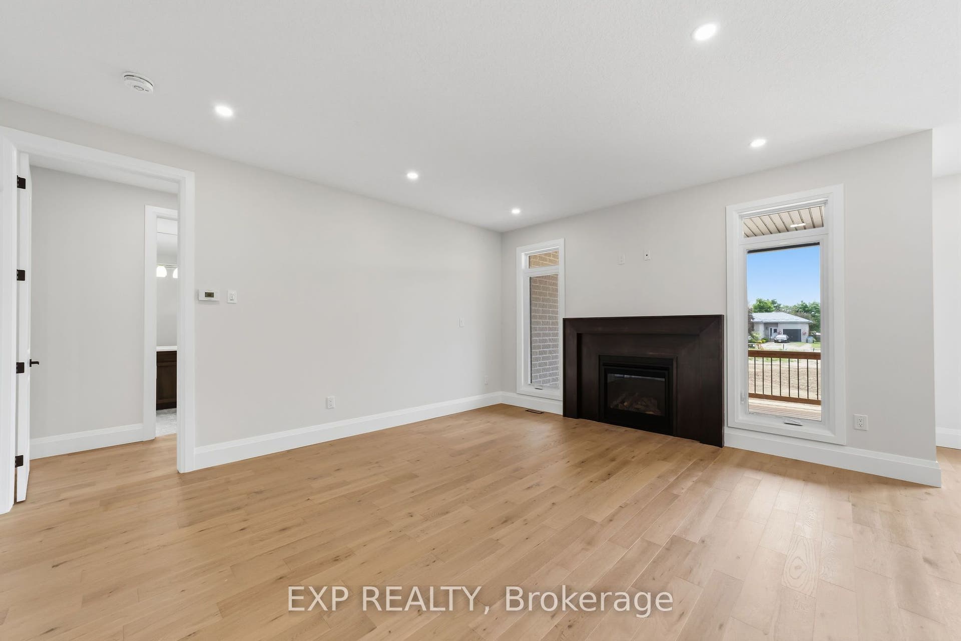 404 Erie Street, Warwick, Lambton ON N0M 2S0