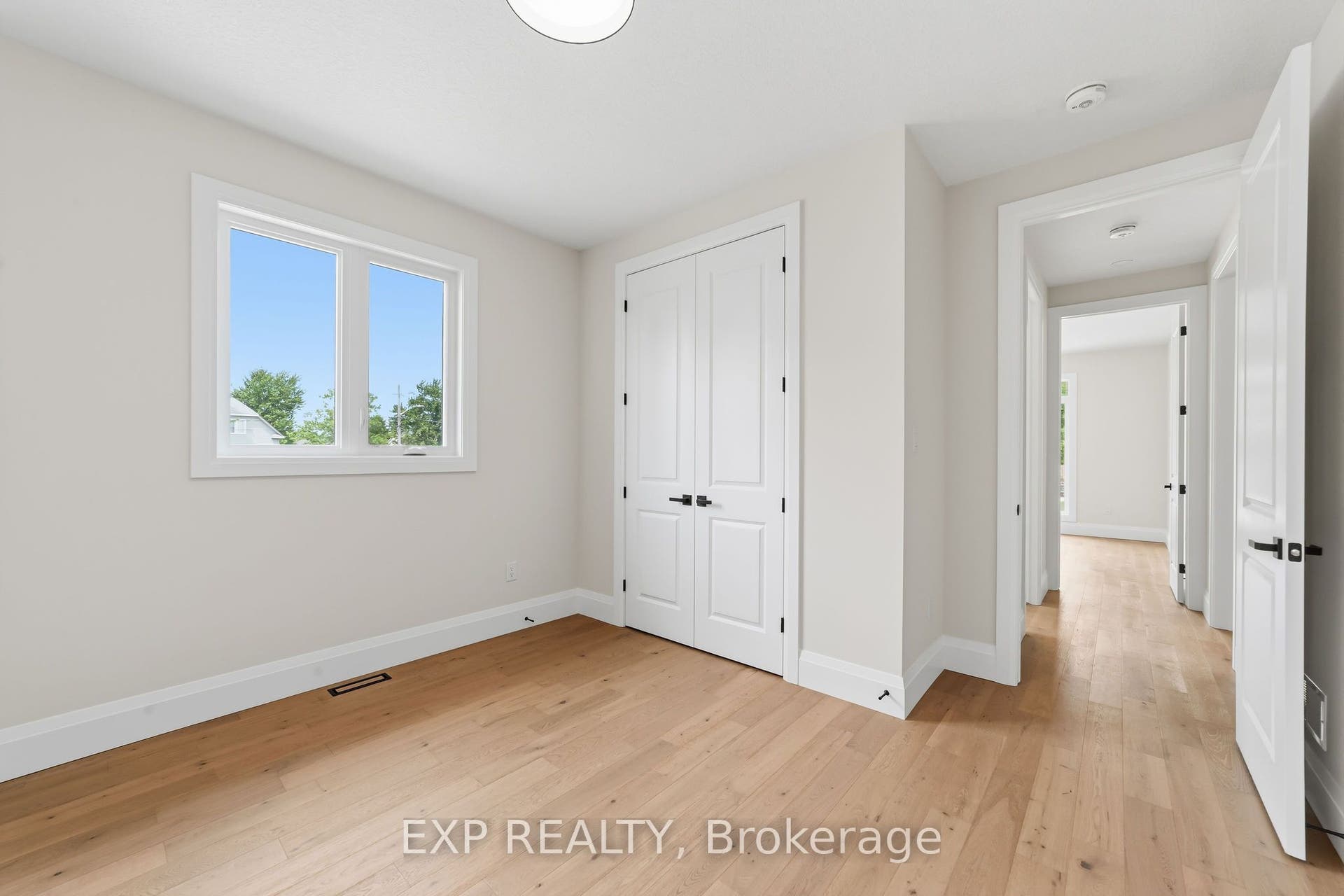 404 Erie Street, Warwick, Lambton ON N0M 2S0