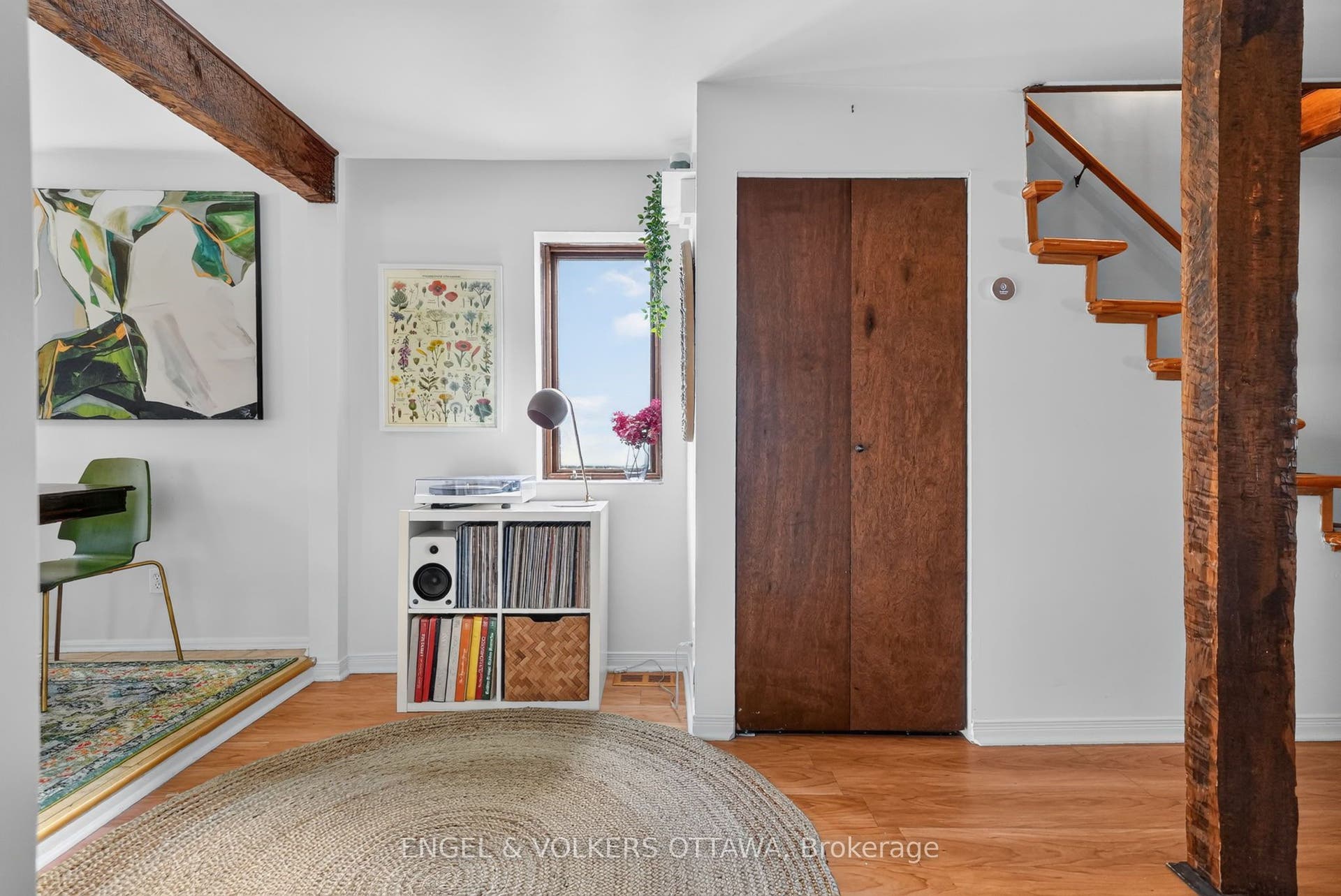 319 Savard Avenue, Vanier And Kingsview Park, Ottawa ON K1L 7S1
