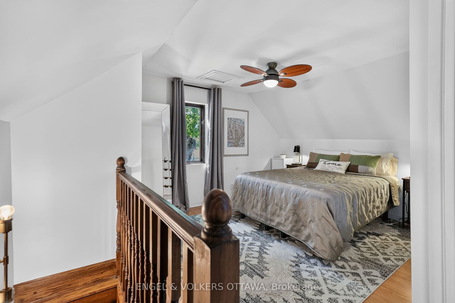 319 Savard Avenue, Vanier And Kingsview Park, Ottawa ON K1L 7S1
