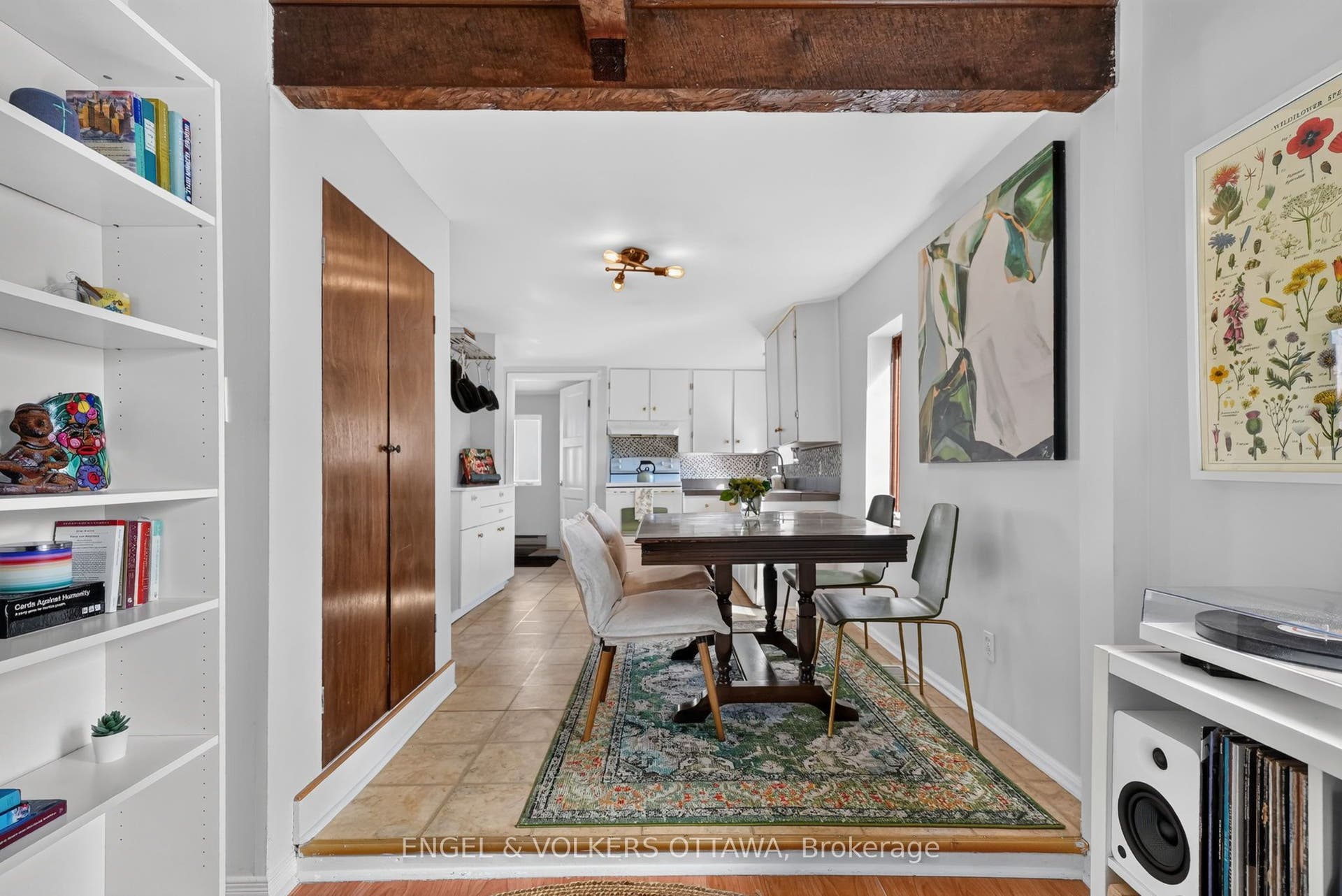 319 Savard Avenue, Vanier And Kingsview Park, Ottawa ON K1L 7S1