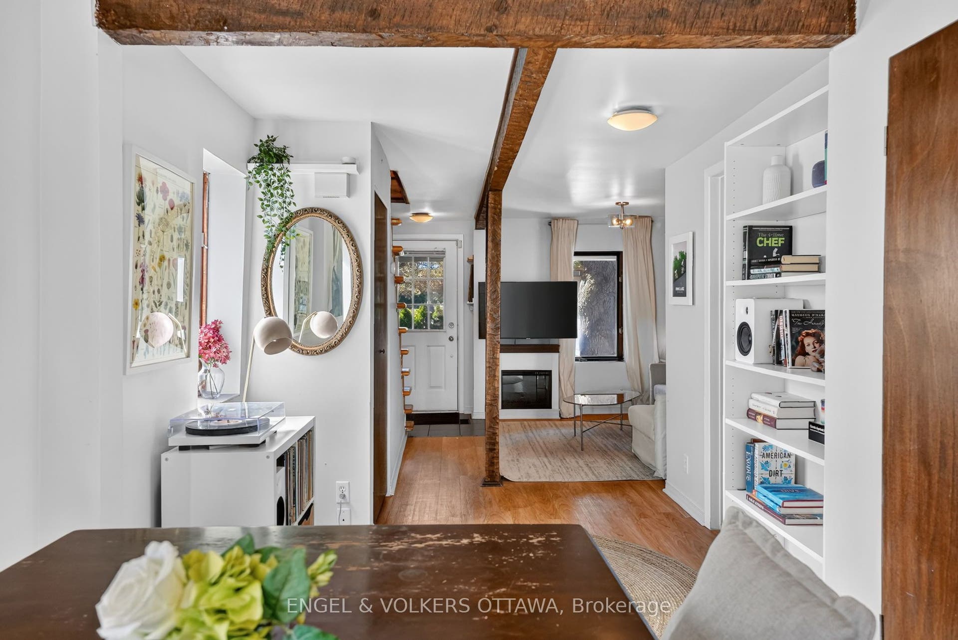 319 Savard Avenue, Vanier And Kingsview Park, Ottawa ON K1L 7S1