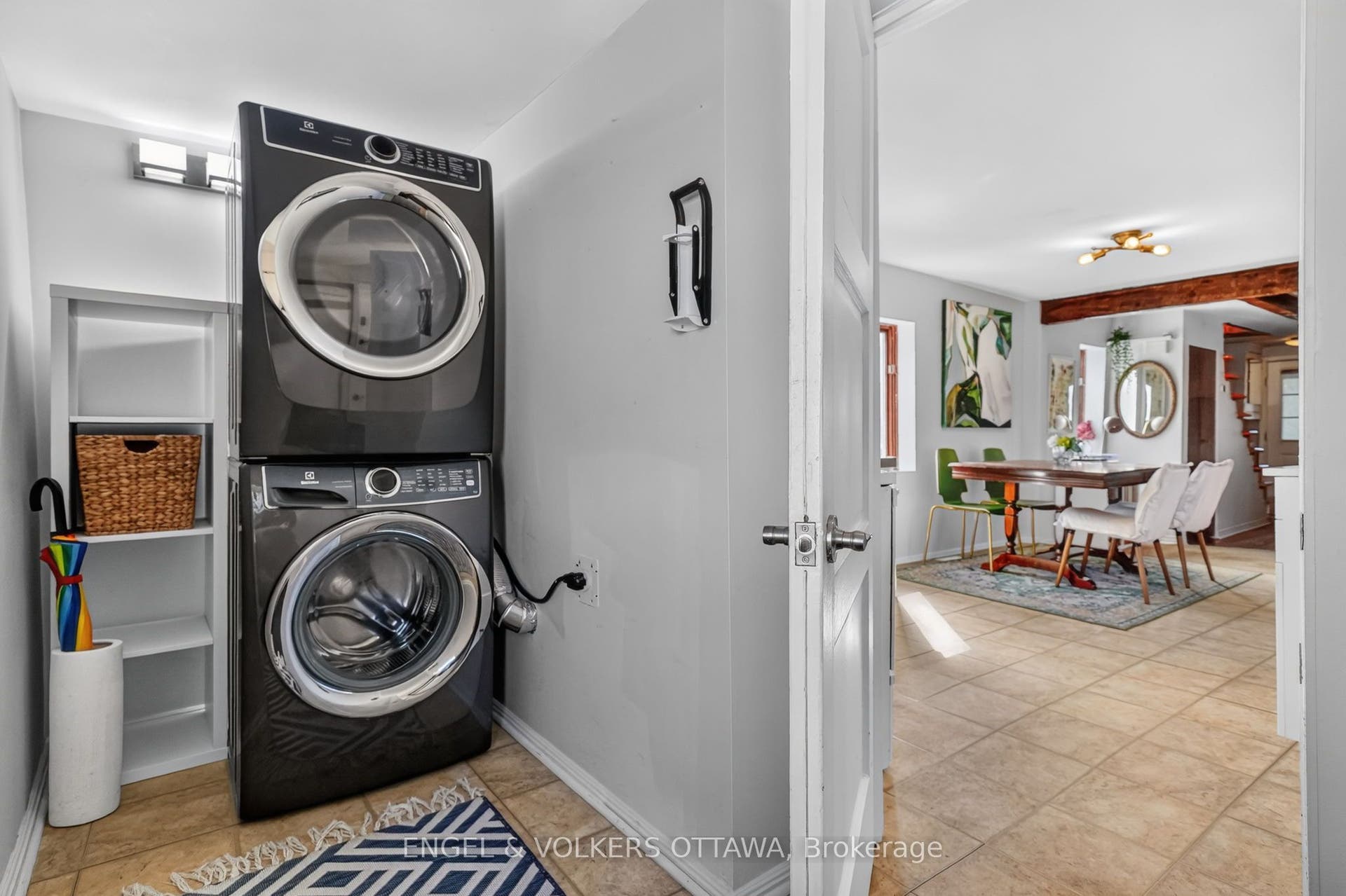 319 Savard Avenue, Vanier And Kingsview Park, Ottawa ON K1L 7S1