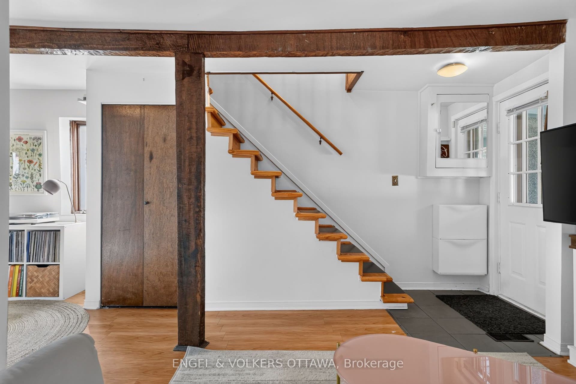 319 Savard Avenue, Vanier And Kingsview Park, Ottawa ON K1L 7S1