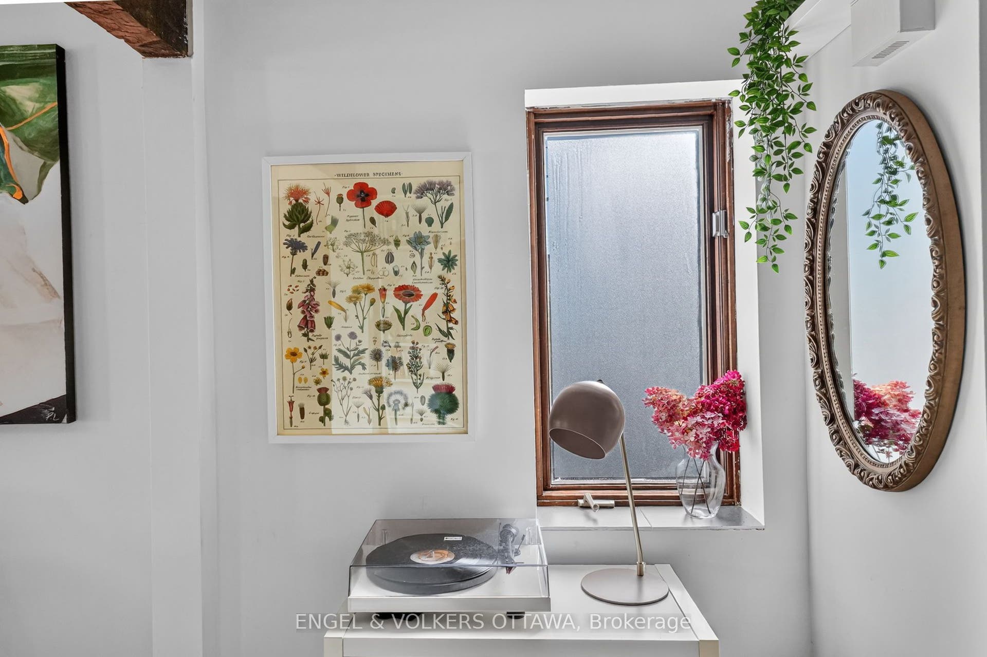 319 Savard Avenue, Vanier And Kingsview Park, Ottawa ON K1L 7S1