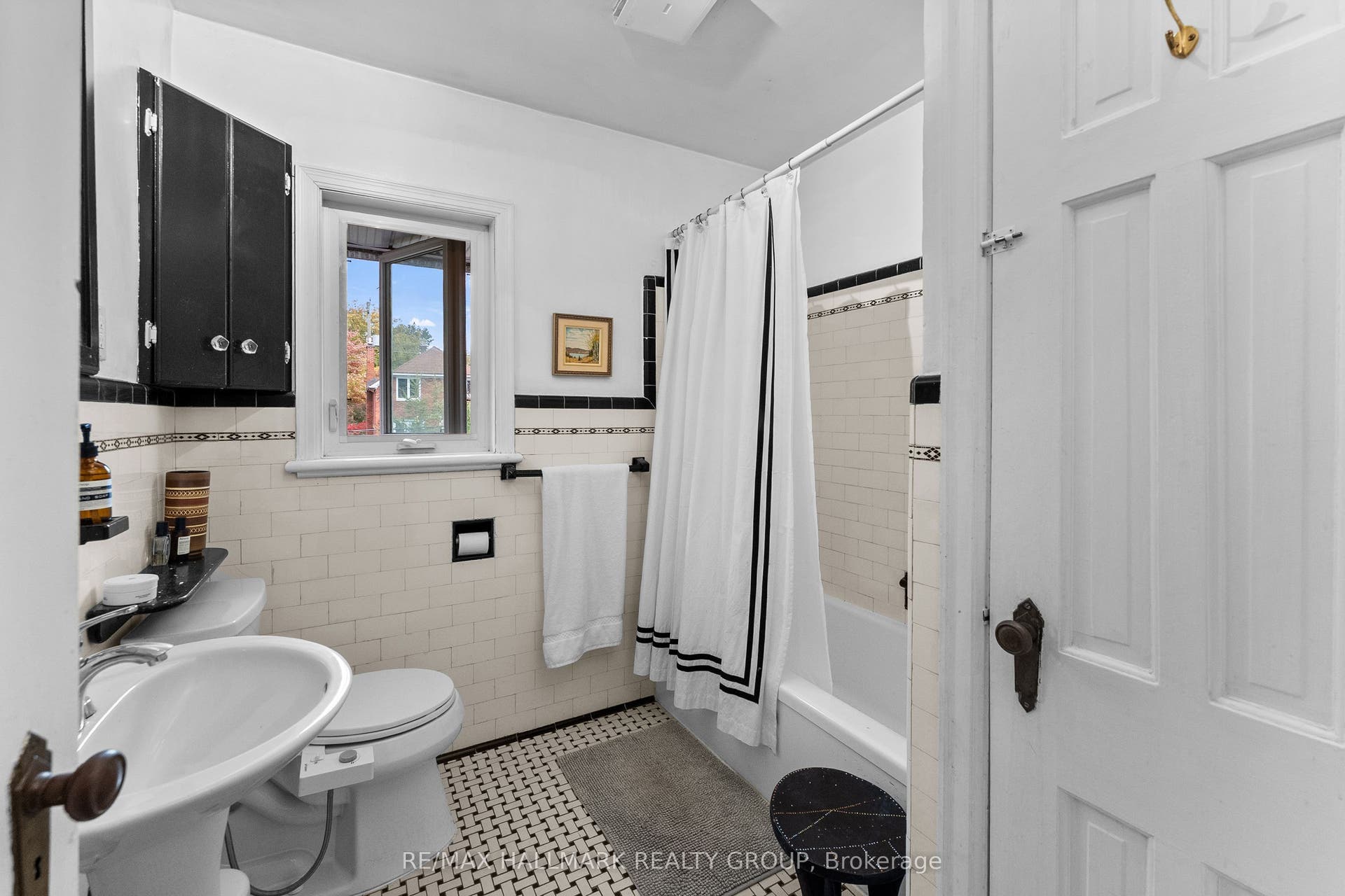 425 Chapel Street, Lower Town - Sandy Hill, Ottawa ON K1N 7Z7 425 Chapel Street, Lower Town - Sandy Hill, Ottawa ON K1N 7Z7