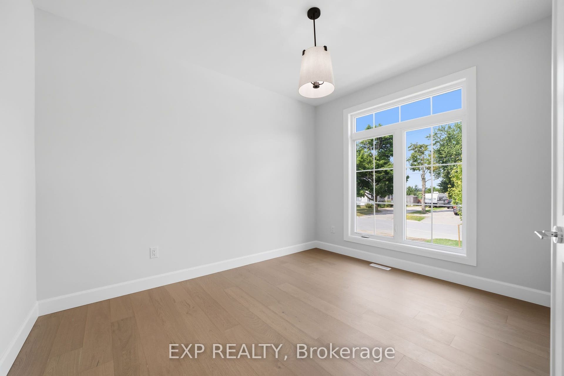 253 John Street, Warwick, Lambton ON N0M 2S0