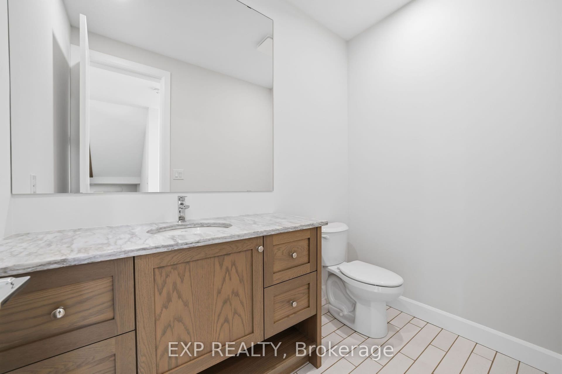 253 John Street, Warwick, Lambton ON N0M 2S0