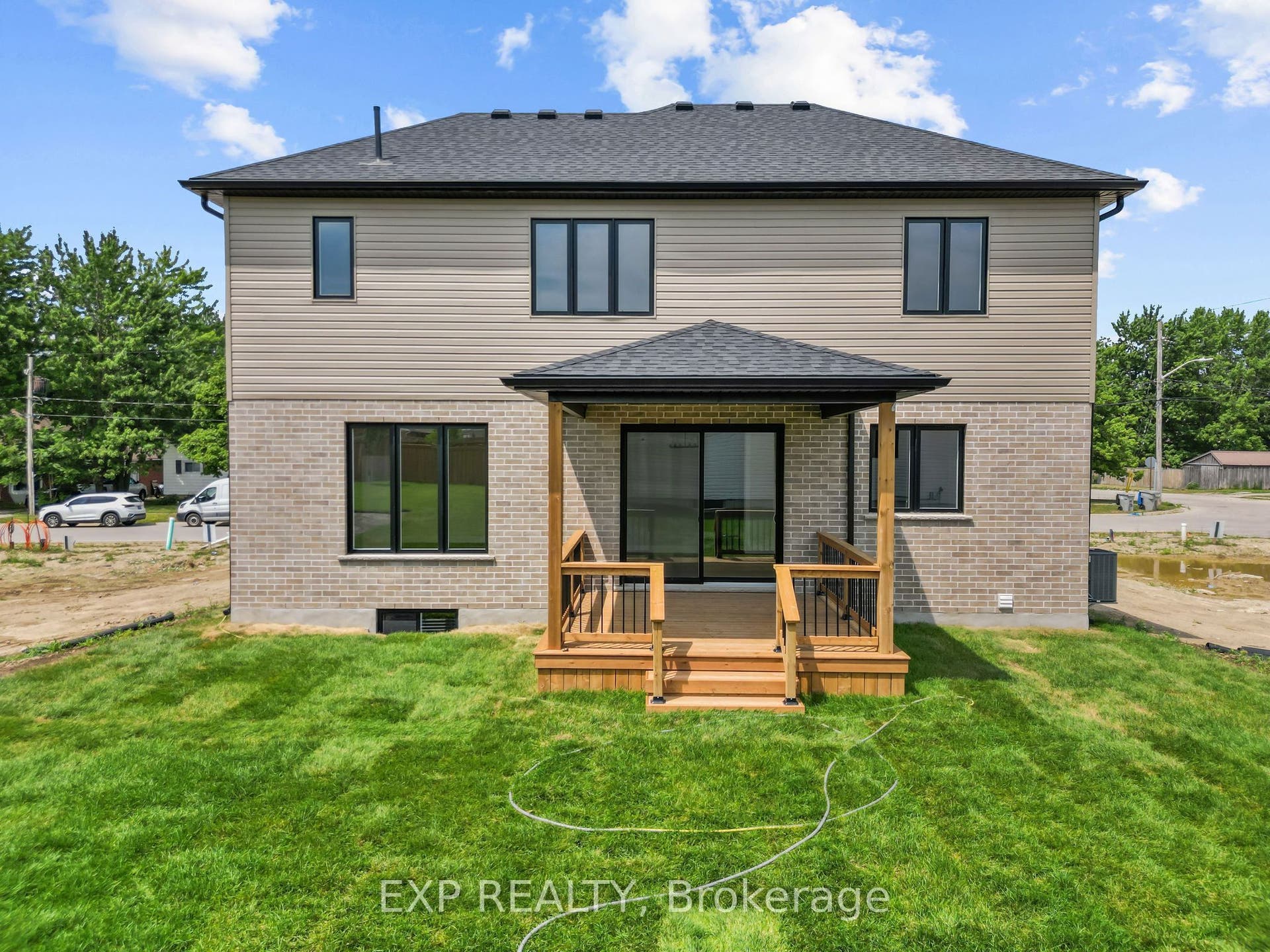 253 John Street, Warwick, Lambton ON N0M 2S0