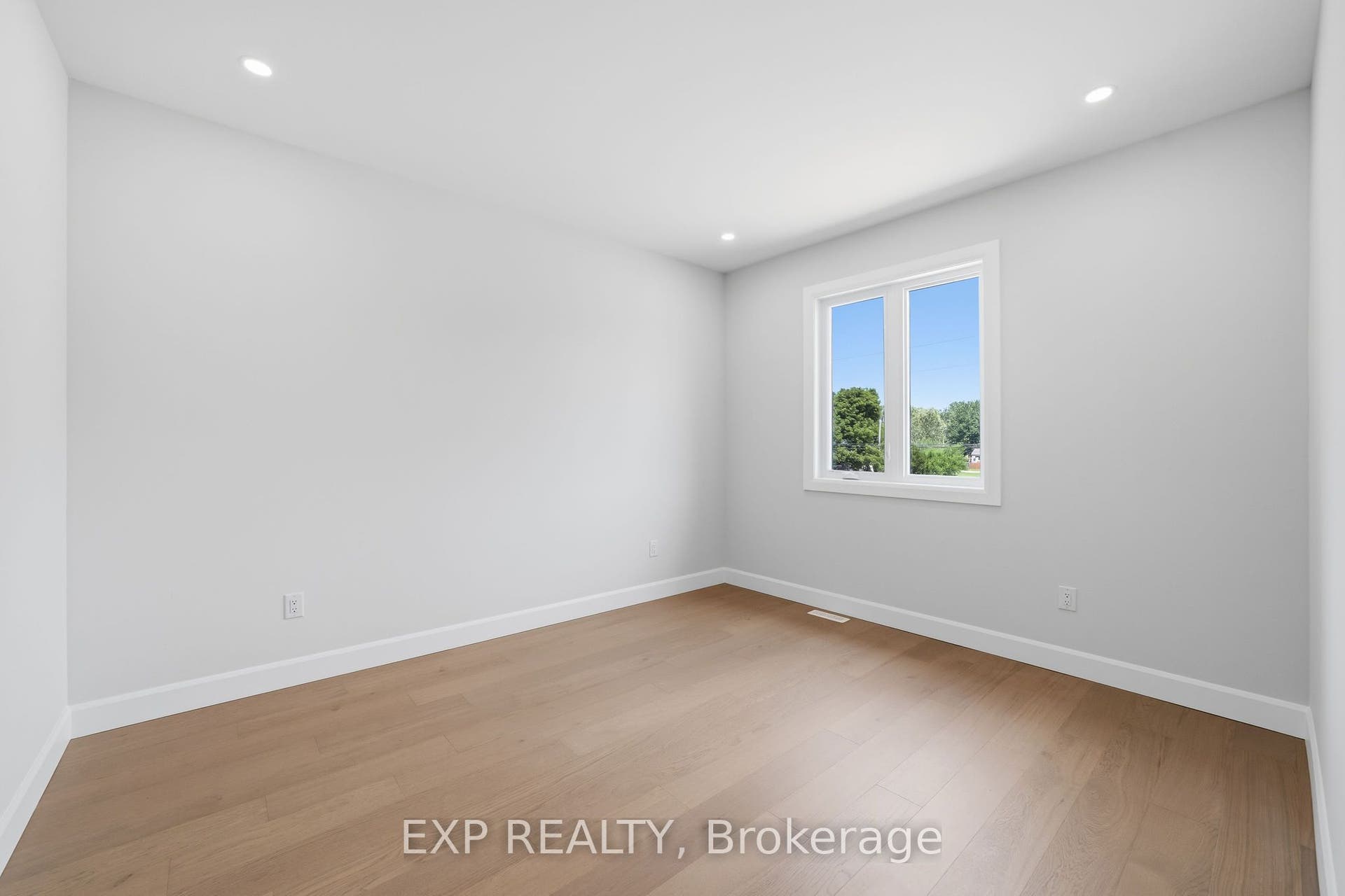 253 John Street, Warwick, Lambton ON N0M 2S0