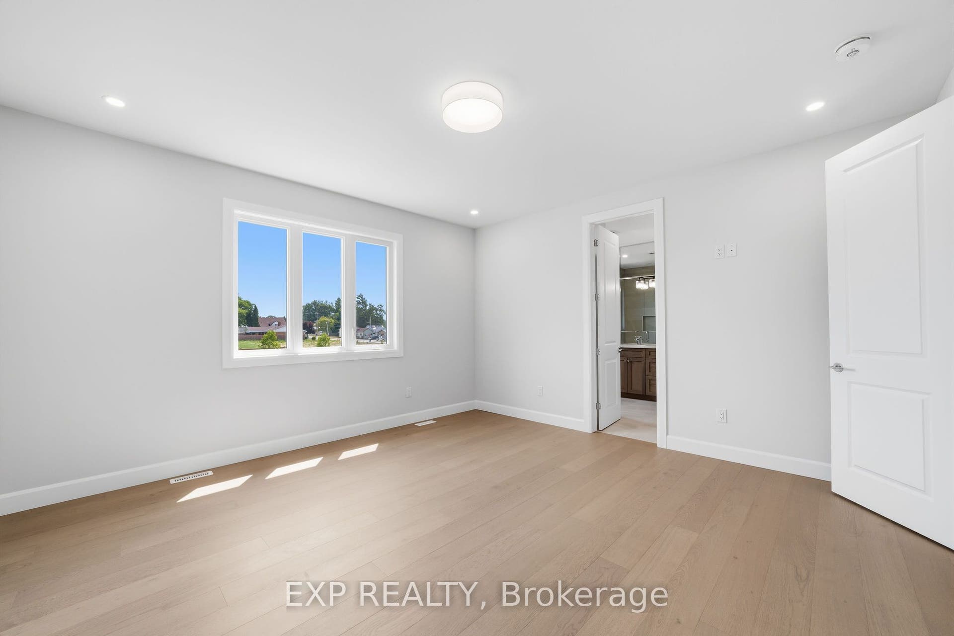 253 John Street, Warwick, Lambton ON N0M 2S0