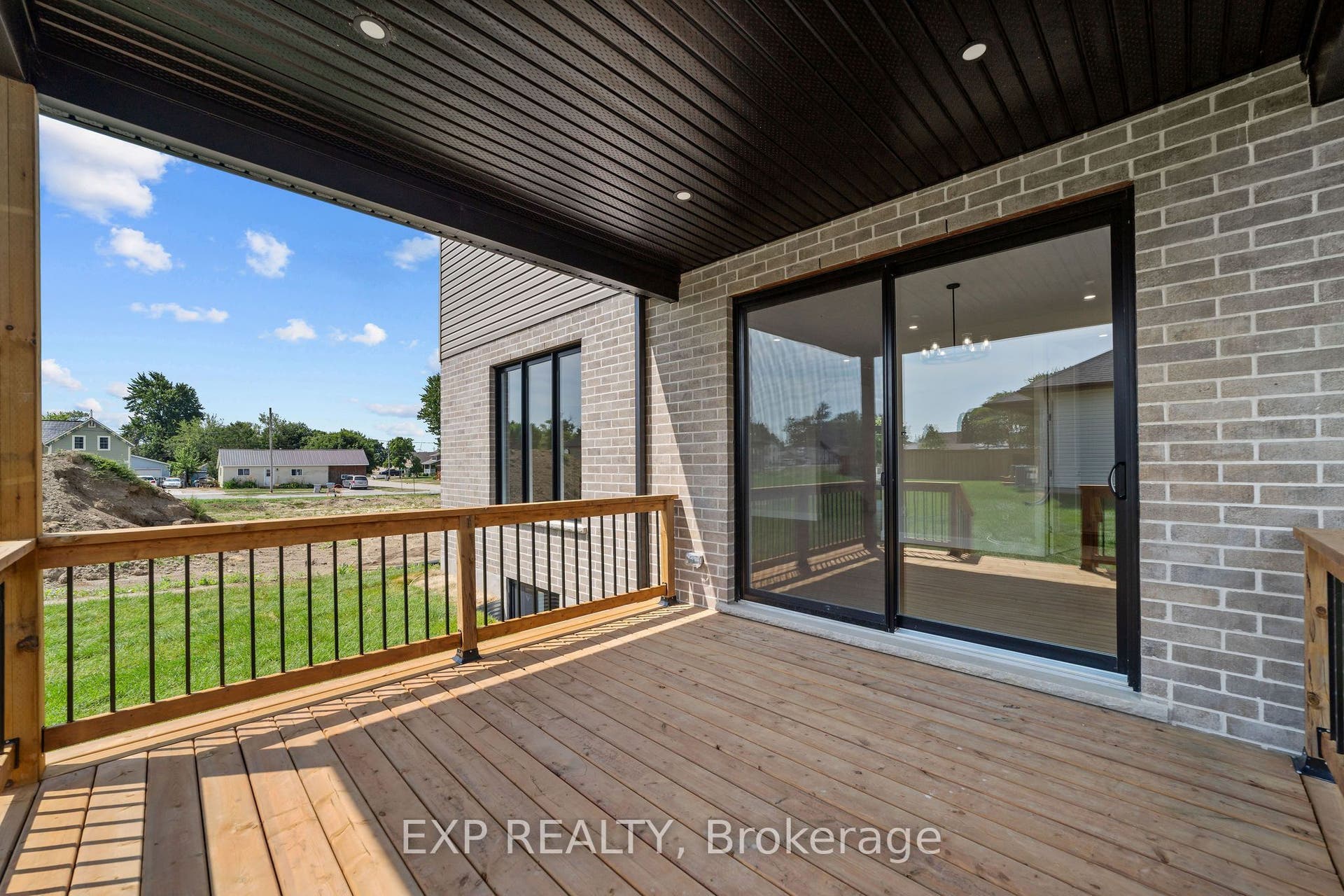 253 John Street, Warwick, Lambton ON N0M 2S0