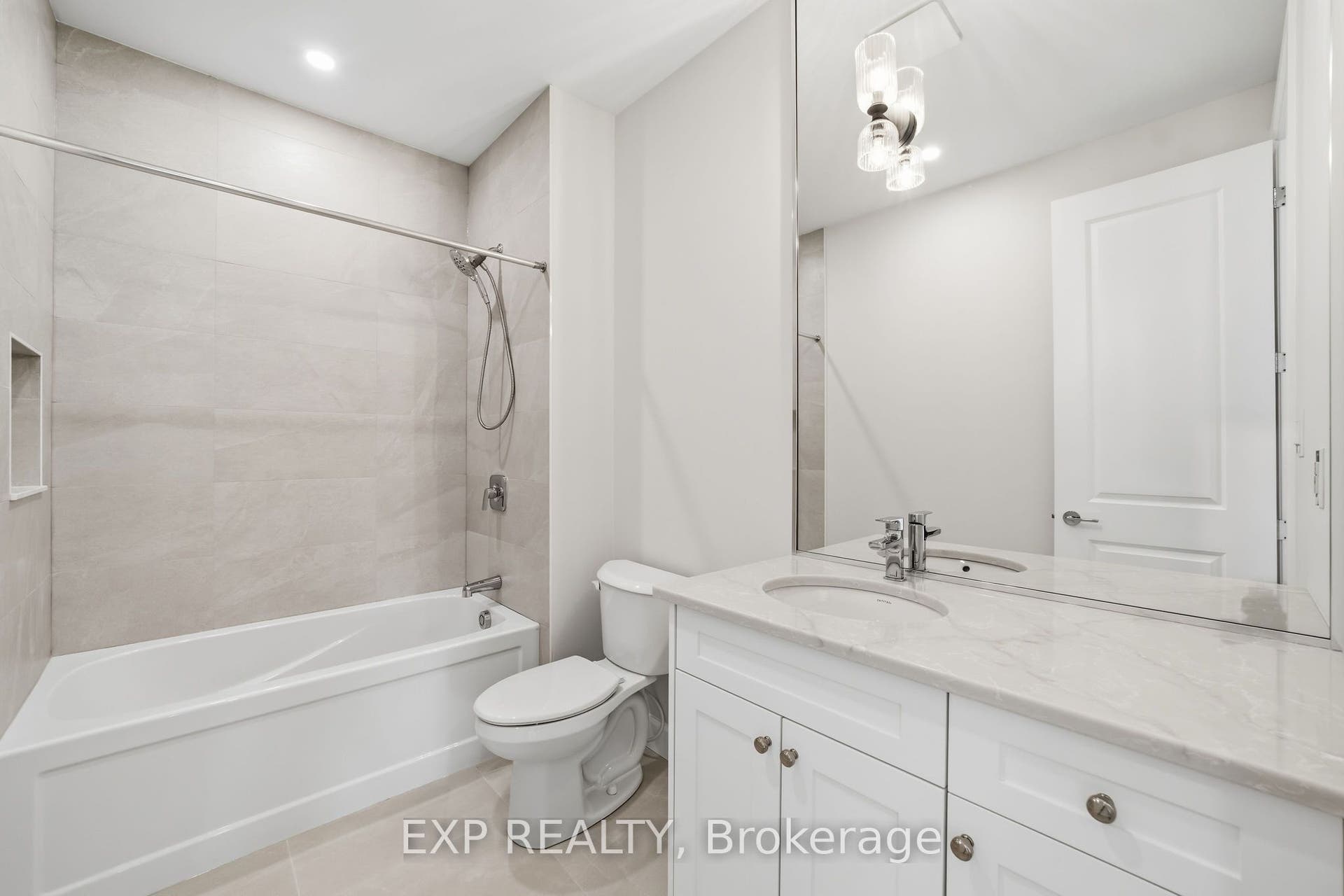 253 John Street, Warwick, Lambton ON N0M 2S0