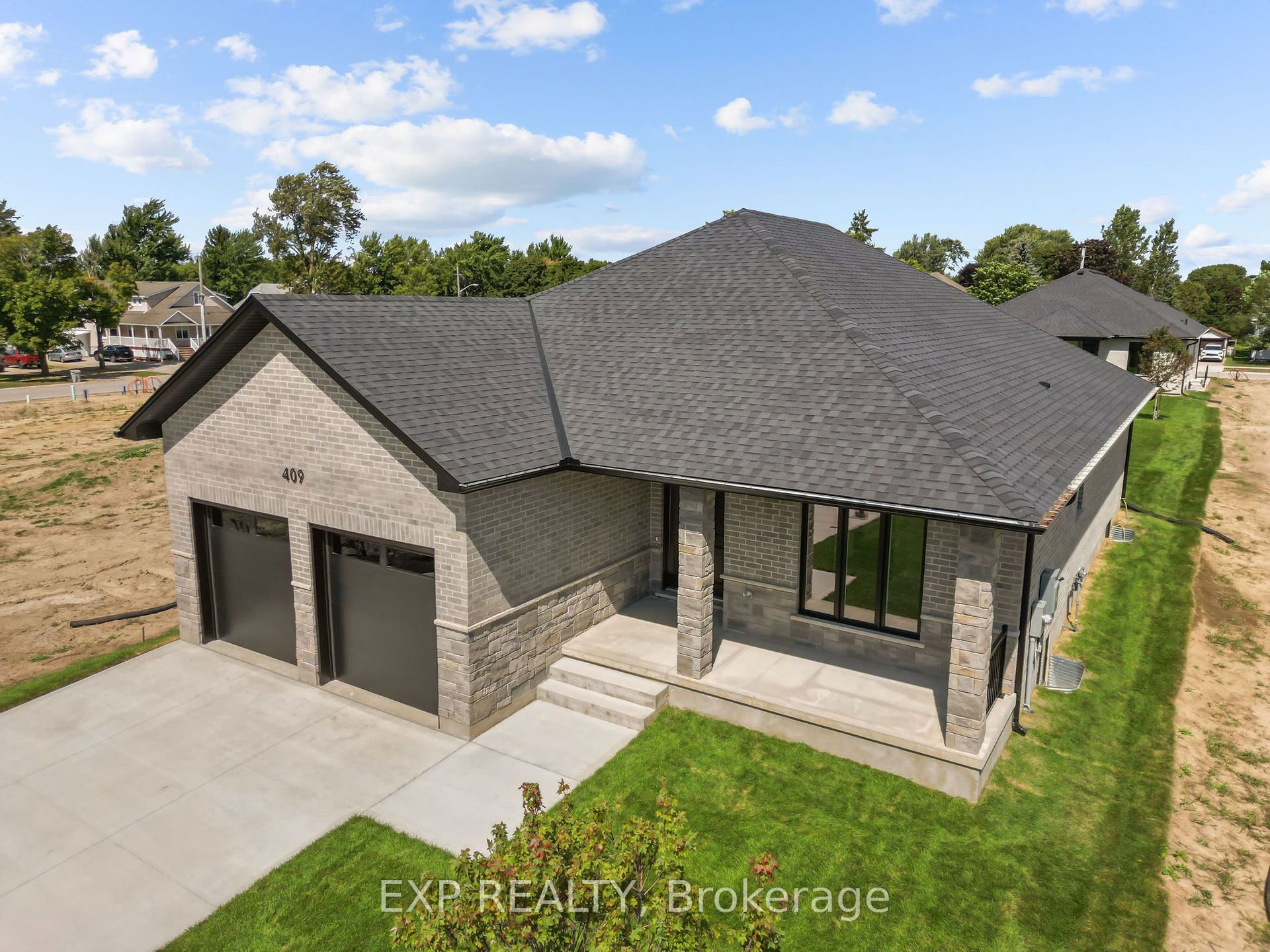 409 Ontario Street, Warwick, Lambton ON N0M 2S0