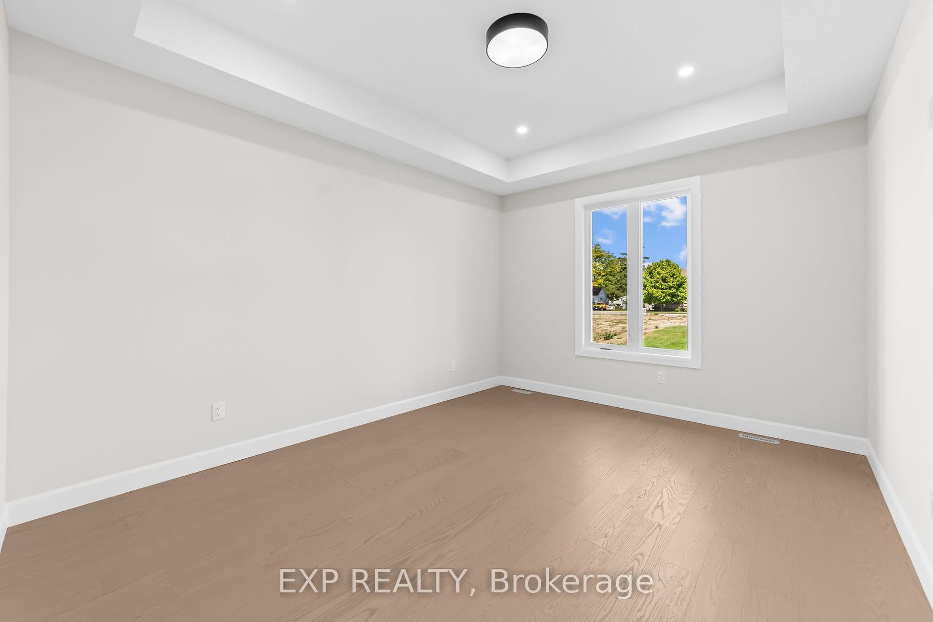 409 Ontario Street, Warwick, Lambton ON N0M 2S0