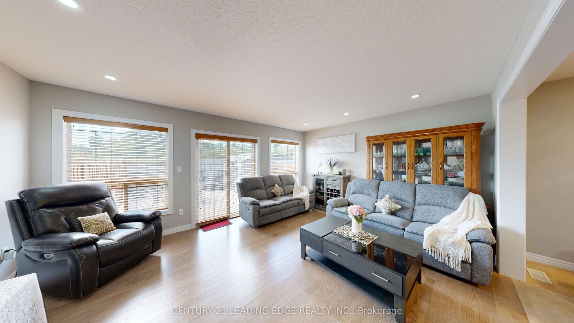 80 Keating Street, Guelph, Wellington ON N1E 7G1 80 Keating Street, Guelph, Wellington ON N1E 7G1