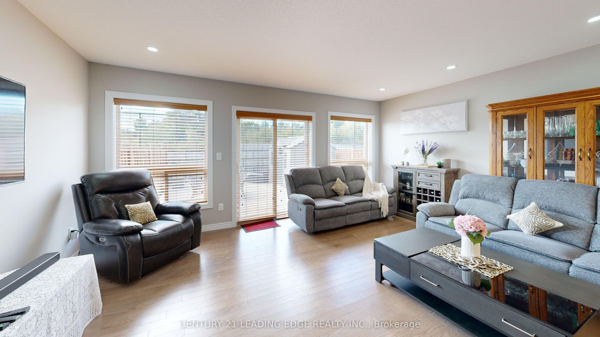 80 Keating Street, Guelph, Wellington ON N1E 7G1 80 Keating Street, Guelph, Wellington ON N1E 7G1