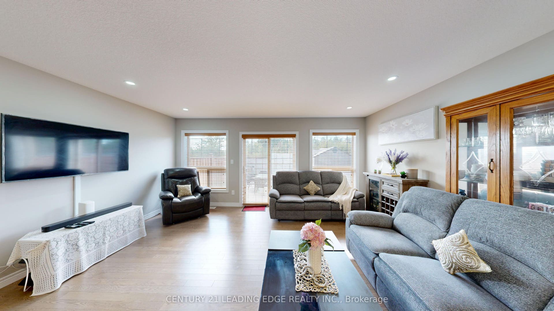 80 Keating Street, Guelph, Wellington ON N1E 7G1 80 Keating Street, Guelph, Wellington ON N1E 7G1
