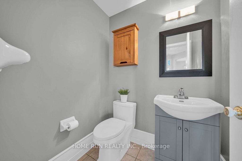 14 Spur Avenue, Kanata, Ottawa ON K2M 2B5 14 Spur Avenue, Kanata, Ottawa ON K2M 2B5