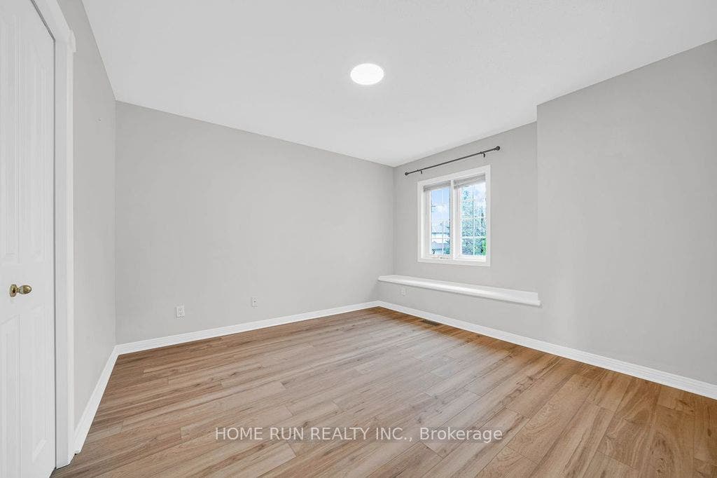 14 Spur Avenue, Kanata, Ottawa ON K2M 2B5 14 Spur Avenue, Kanata, Ottawa ON K2M 2B5