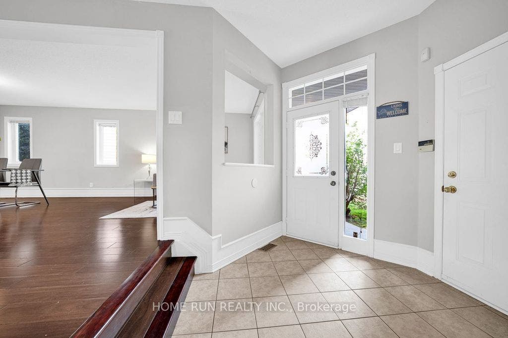 14 Spur Avenue, Kanata, Ottawa ON K2M 2B5 14 Spur Avenue, Kanata, Ottawa ON K2M 2B5