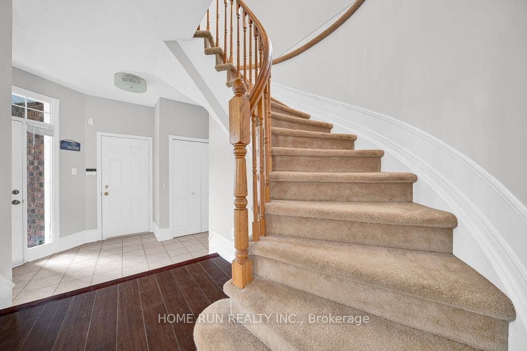 14 Spur Avenue, Kanata, Ottawa ON K2M 2B5 14 Spur Avenue, Kanata, Ottawa ON K2M 2B5