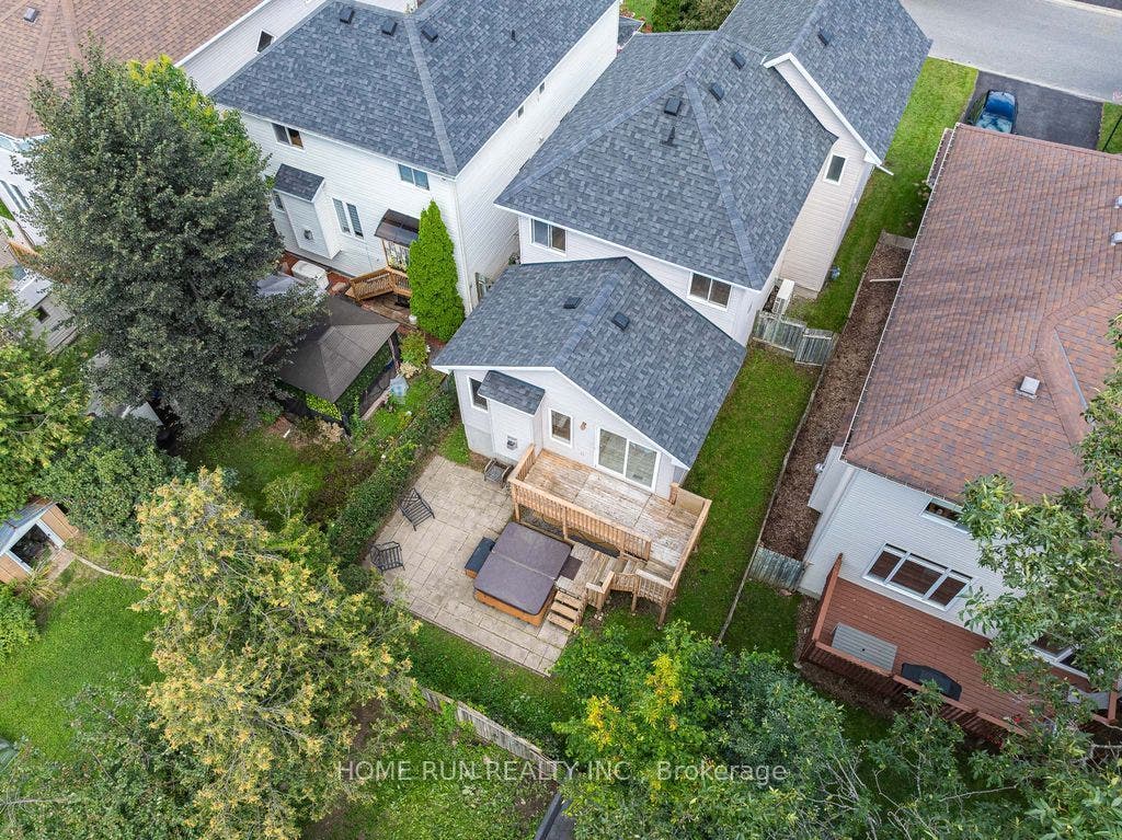 14 Spur Avenue, Kanata, Ottawa ON K2M 2B5 14 Spur Avenue, Kanata, Ottawa ON K2M 2B5