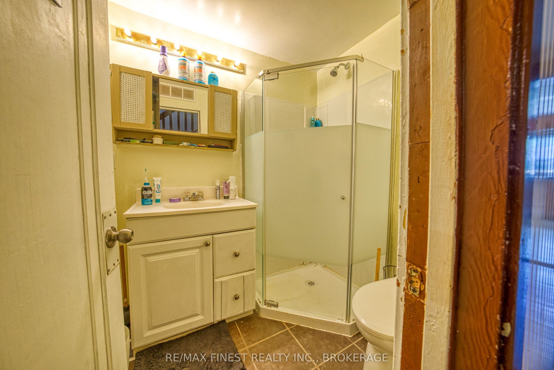 216 Alfred Street, Kingston, Frontenac ON K7L 3R9