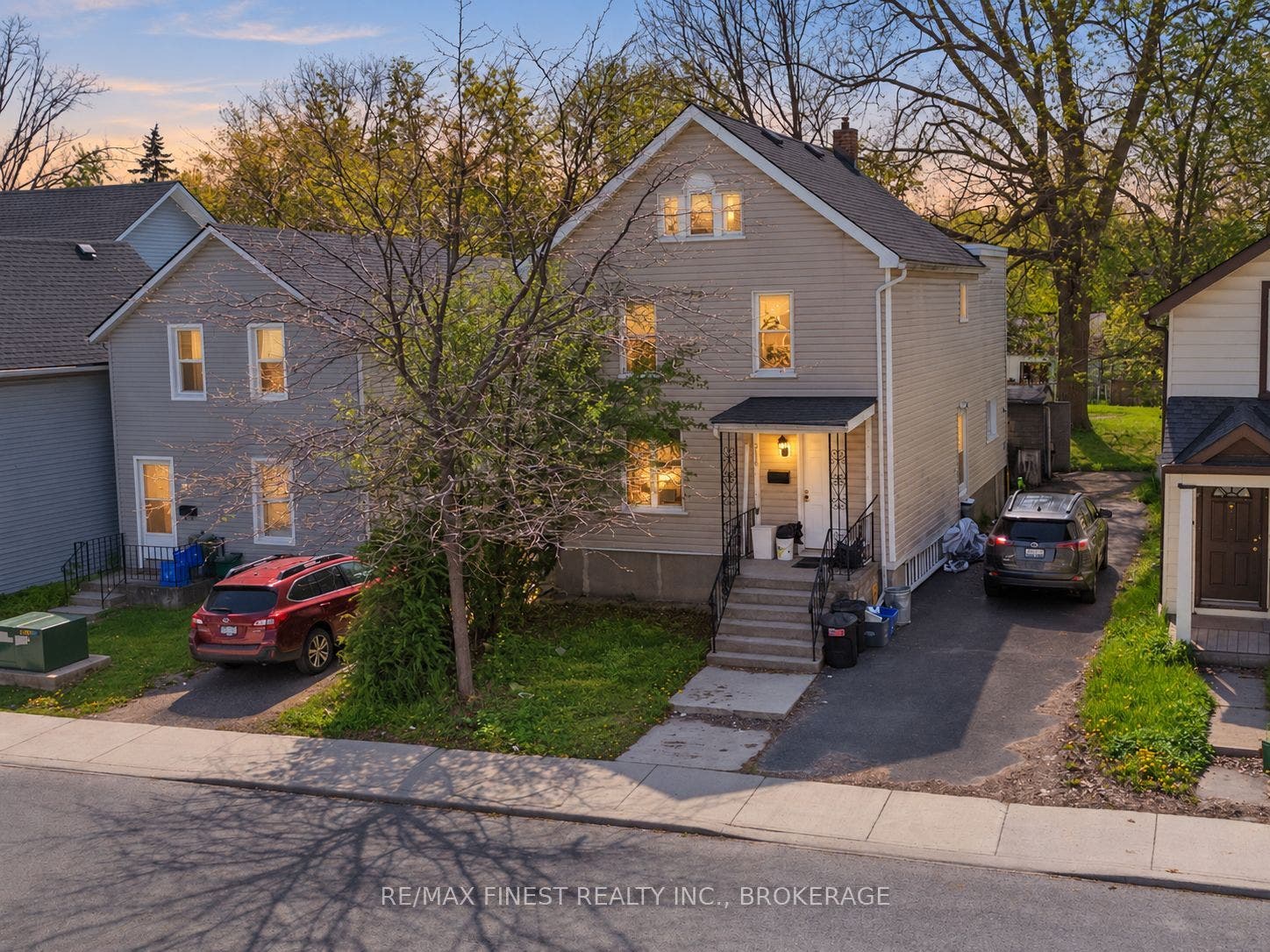 216 Alfred Street, Kingston, Frontenac ON K7L 3R9