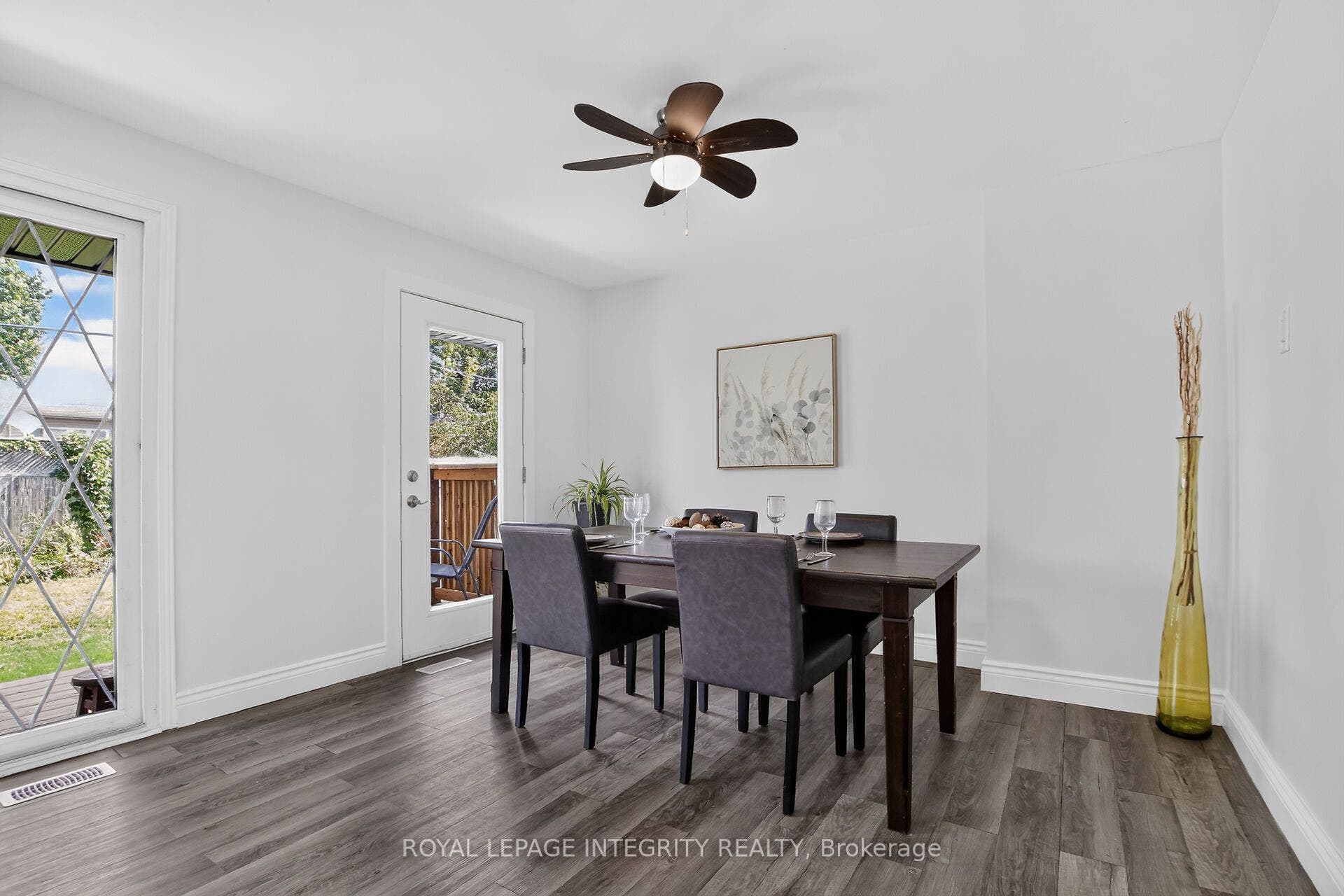 1213 Mcwatters Road, Parkway Park - Queensway Terrace S And Area, Ottawa ON K2C 3E7 1213 Mcwatters Road, Parkway Park - Queensway Terrace S And Area, Ottawa ON K2C 3E7