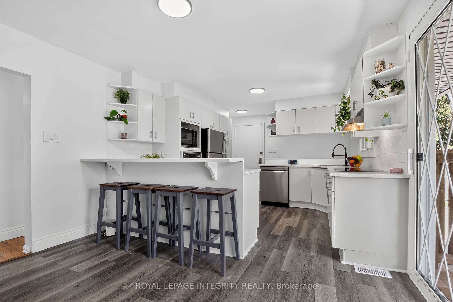 1213 Mcwatters Road, Parkway Park - Queensway Terrace S And Area, Ottawa ON K2C 3E7 1213 Mcwatters Road, Parkway Park - Queensway Terrace S And Area, Ottawa ON K2C 3E7