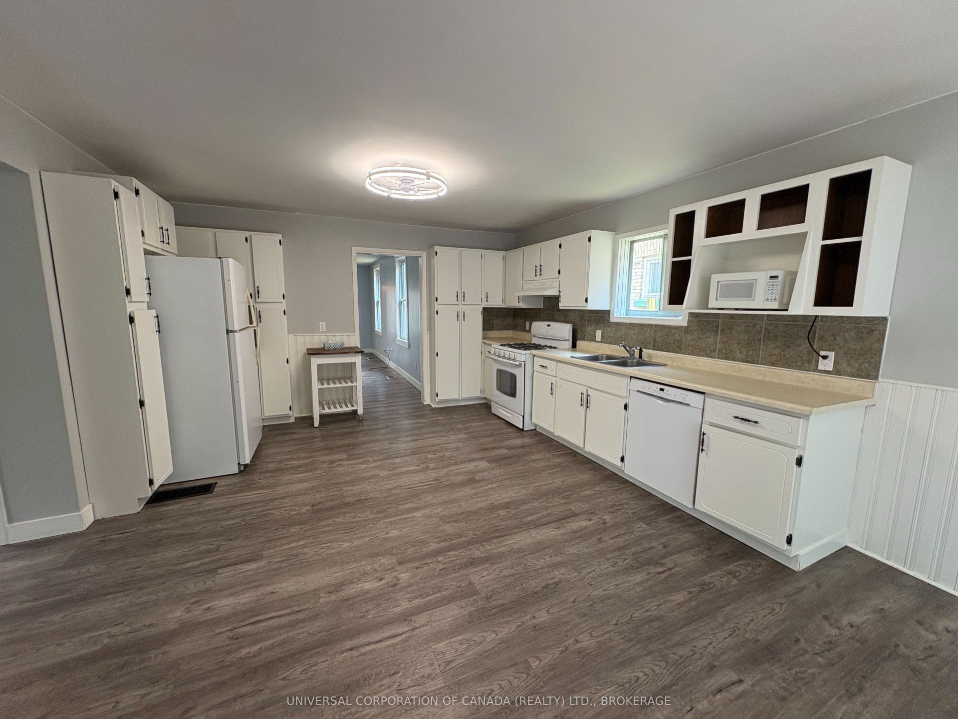 97 Chesley Avenue, London East, Middlesex ON N5Z 2C3