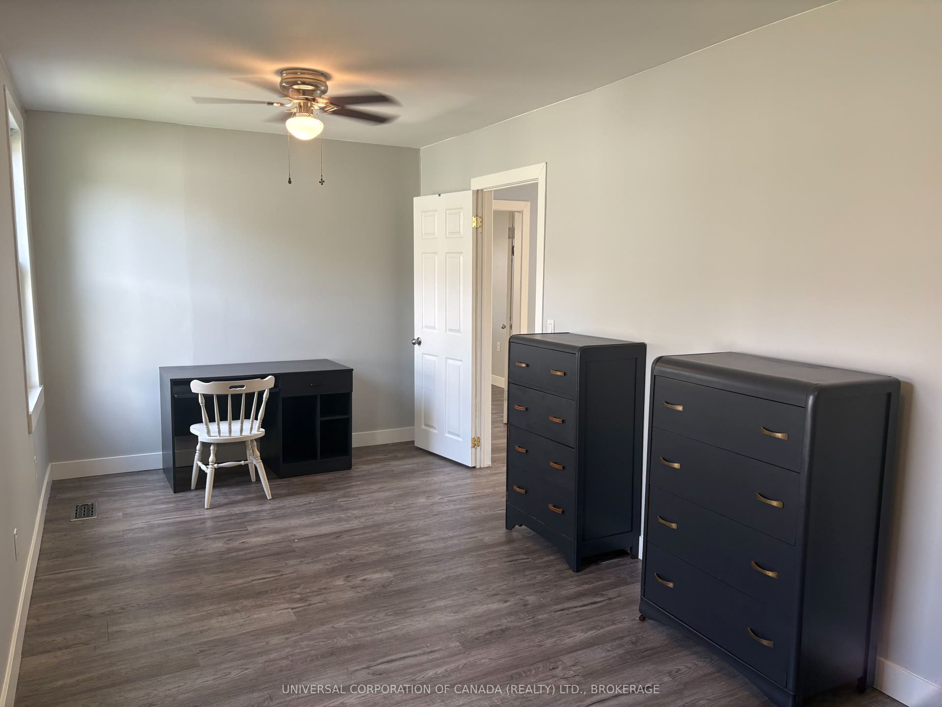Side Bedroom