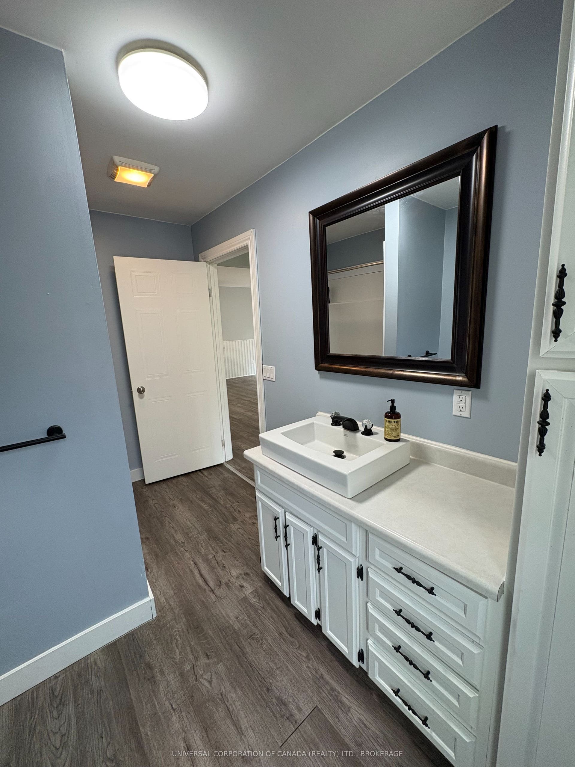 97 Chesley Avenue, London East, Middlesex ON N5Z 2C3