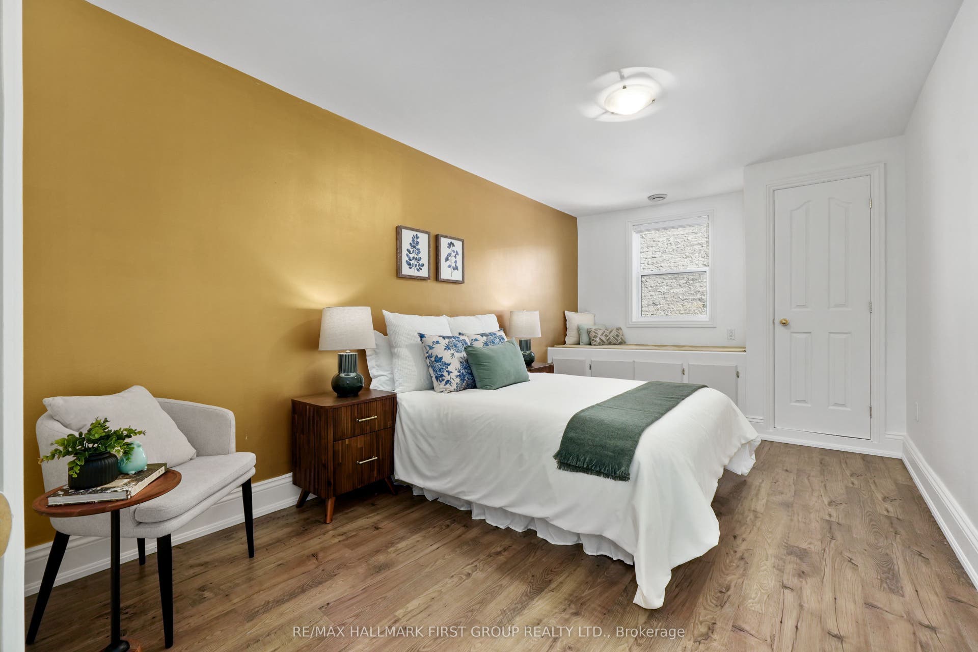 19 King Street W, #202, Cobourg, Northumberland ON K9A 2M1