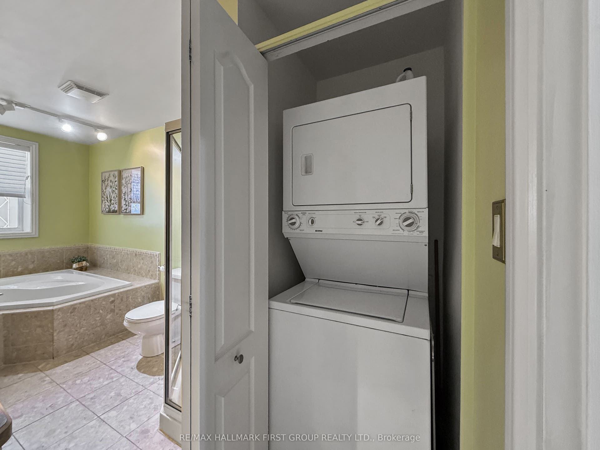 19 King Street W, #202, Cobourg, Northumberland ON K9A 2M1