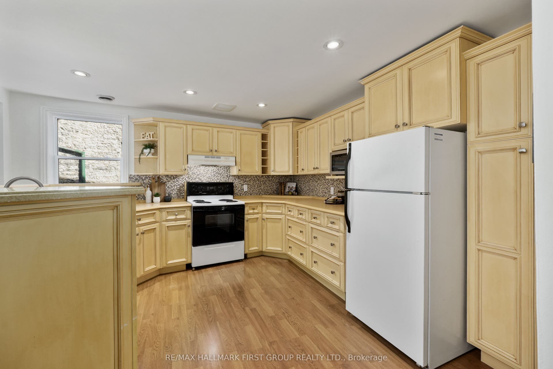 19 King Street W, #202, Cobourg, Northumberland ON K9A 2M1