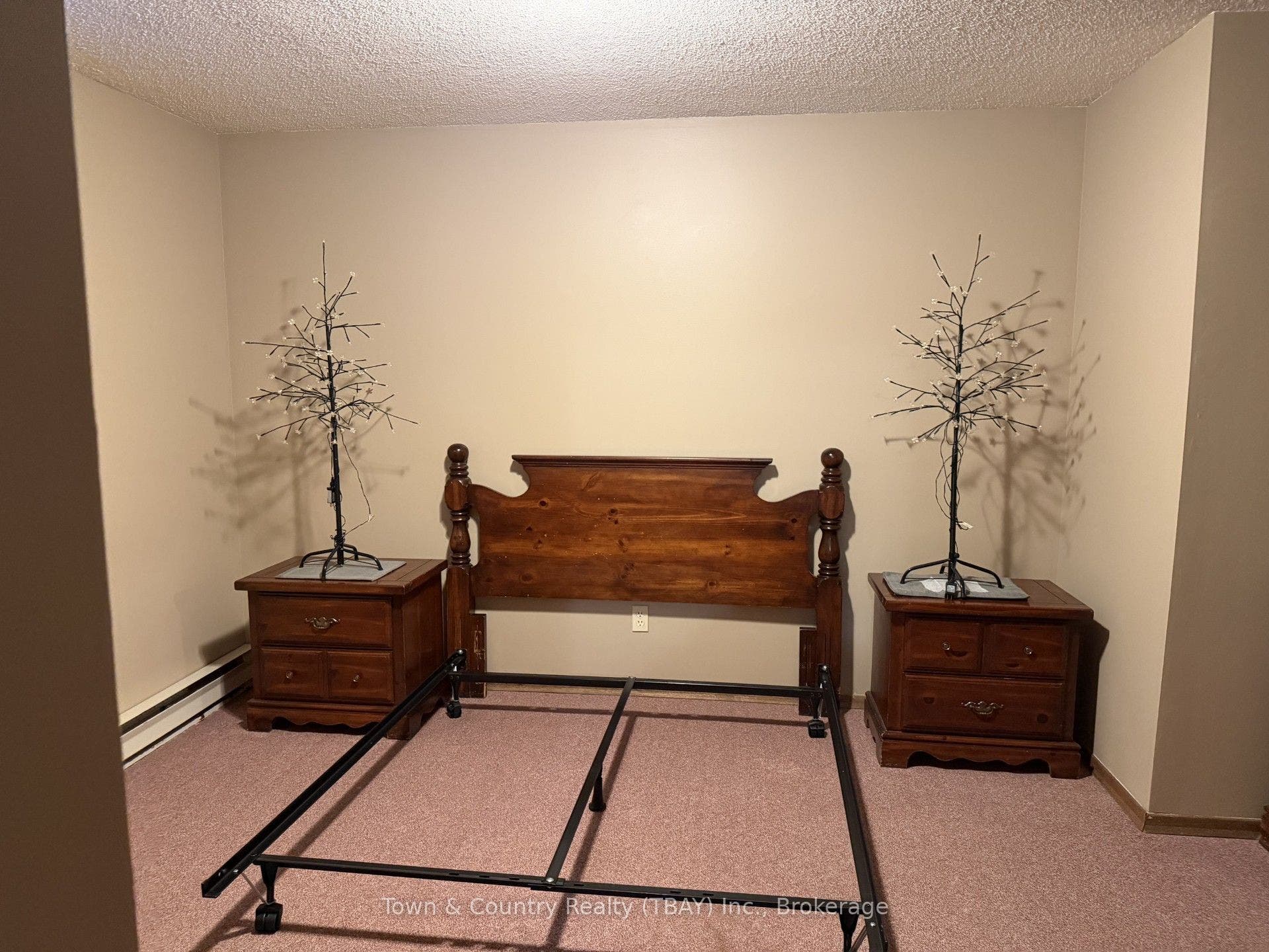 255 London Drive, Thunder Bay, Thunder Bay ON P7A 7Z6