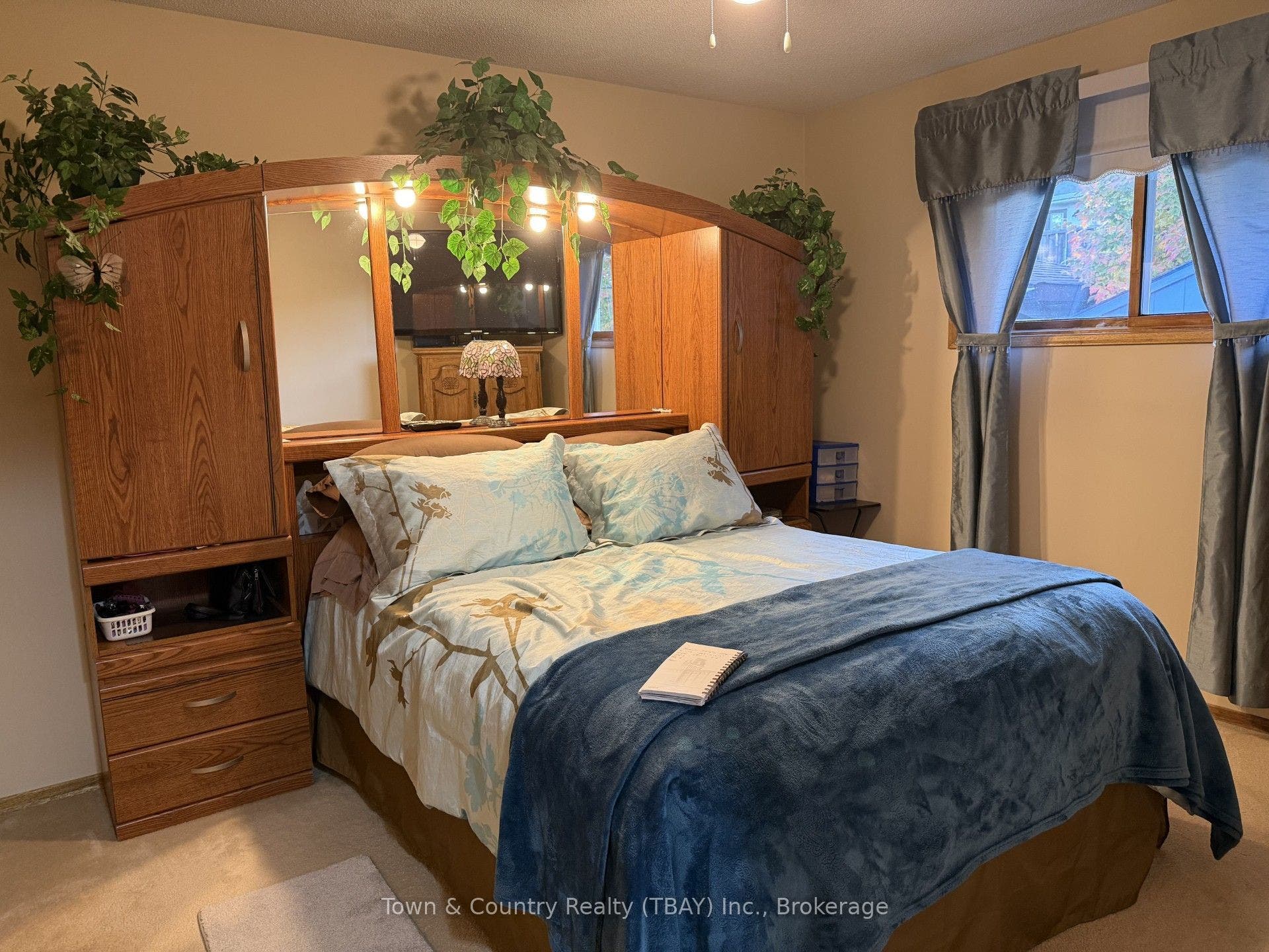 255 London Drive, Thunder Bay, Thunder Bay ON P7A 7Z6