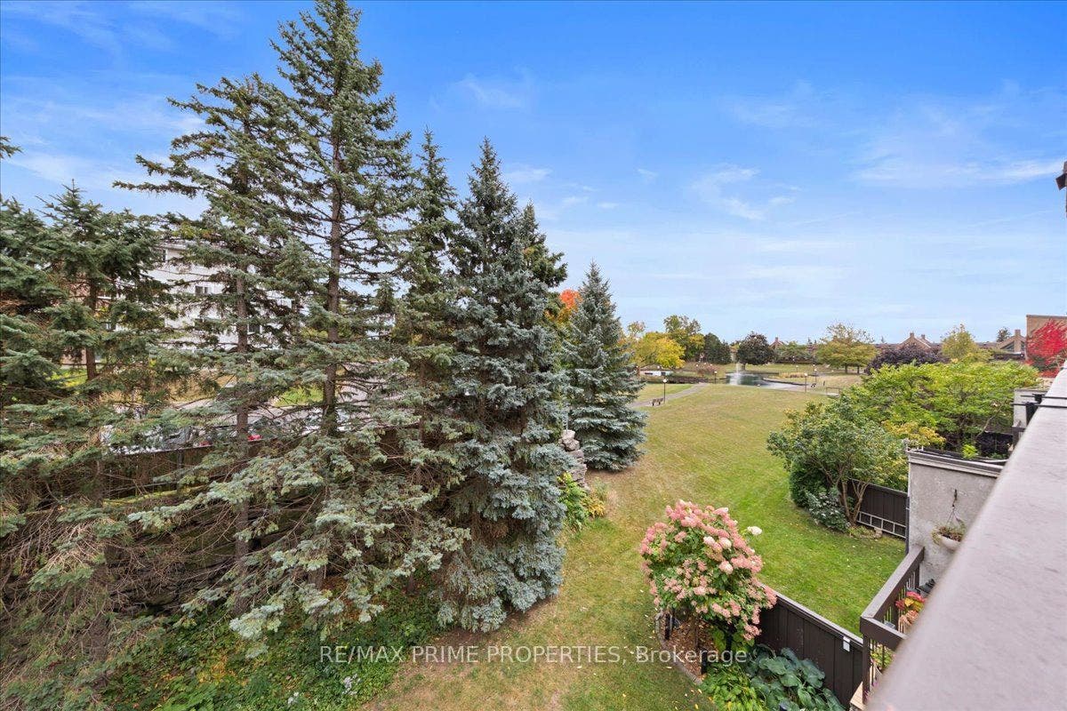 525 St. Laurent Boulevard, #4, Manor Park - Cardinal Glen And Area, Ottawa ON K1K 2Z9 525 St. Laurent Boulevard, #4, Manor Park - Cardinal Glen And Area, Ottawa ON K1K 2Z9
