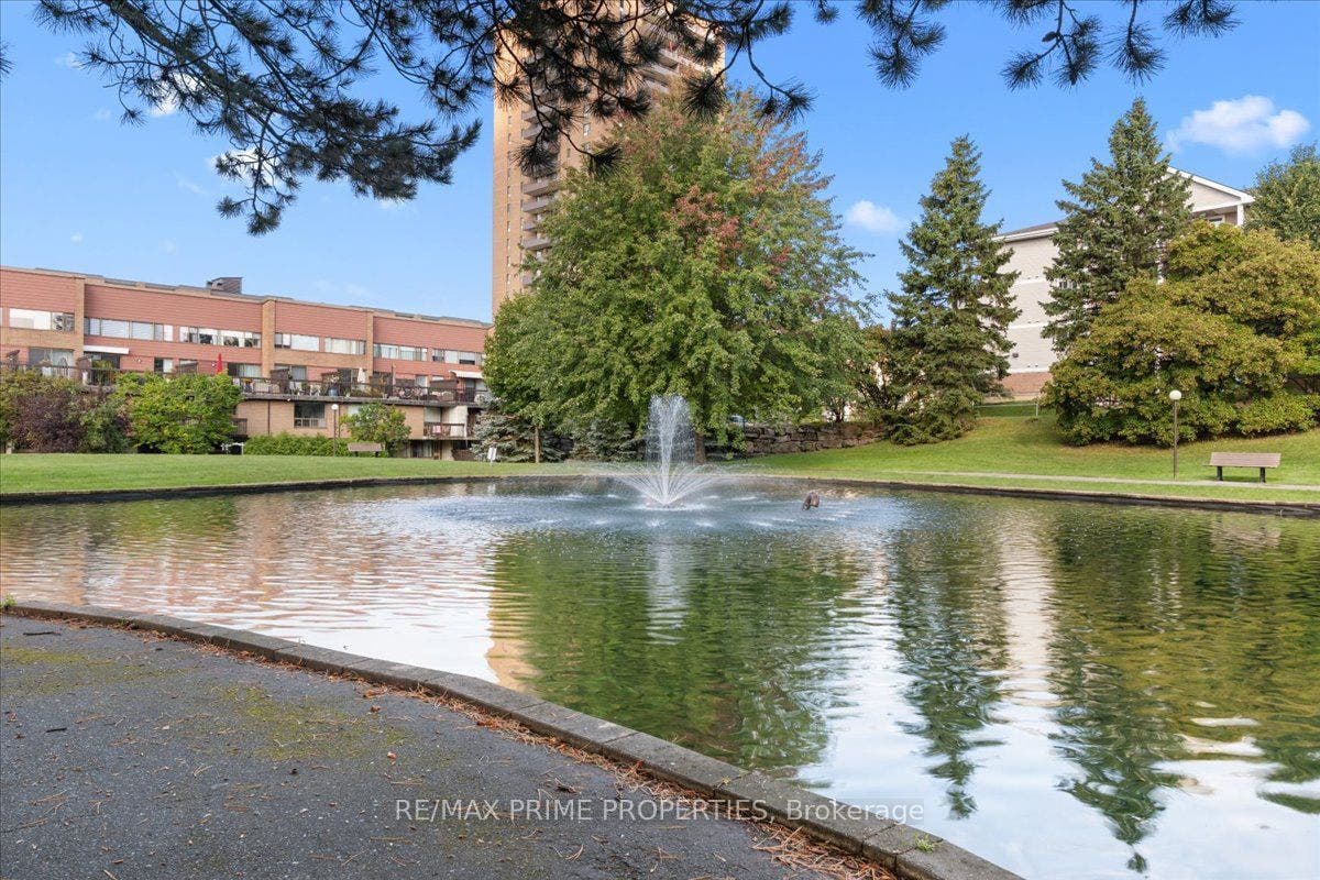 525 St. Laurent Boulevard, #4, Manor Park - Cardinal Glen And Area, Ottawa ON K1K 2Z9 525 St. Laurent Boulevard, #4, Manor Park - Cardinal Glen And Area, Ottawa ON K1K 2Z9