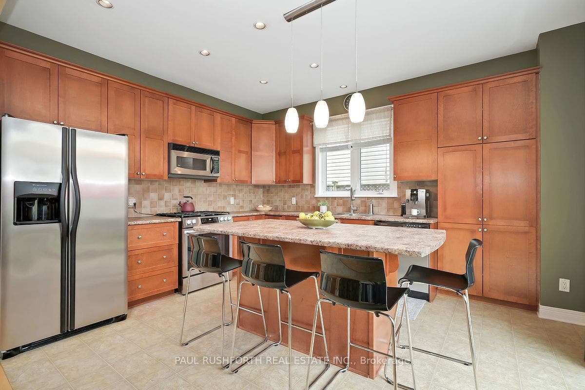 422 Claridge Drive, Barrhaven, Ottawa ON K2J 4Z6 Kitchen