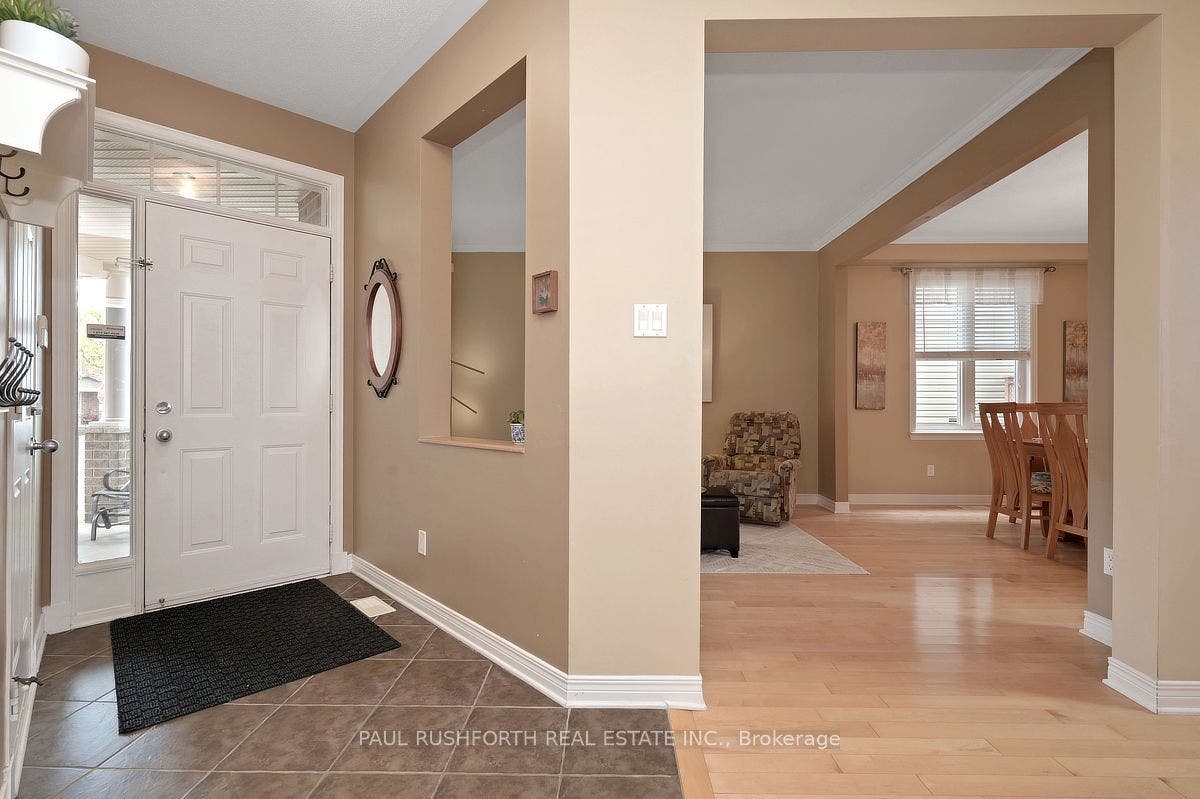 422 Claridge Drive, Barrhaven, Ottawa ON K2J 4Z6 Entry