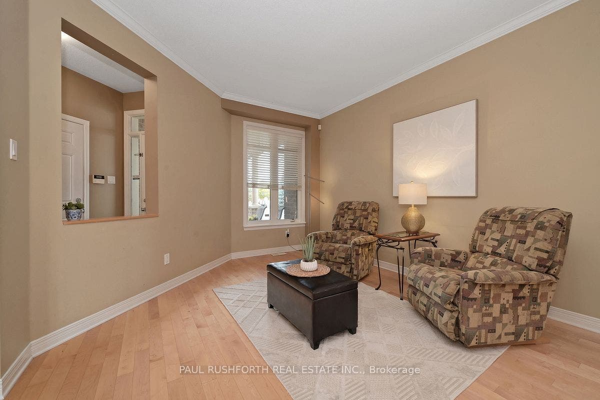 422 Claridge Drive, Barrhaven, Ottawa ON K2J 4Z6 Living Room