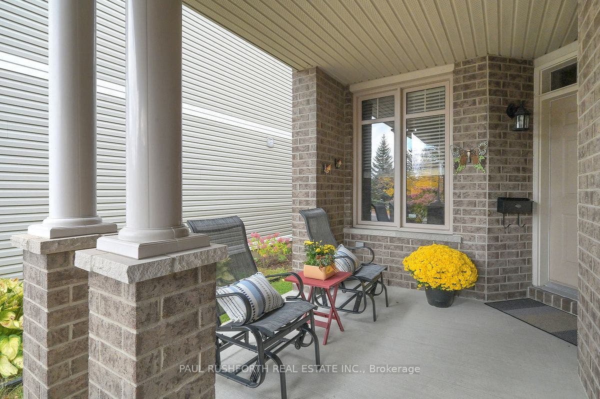 422 Claridge Drive, Barrhaven, Ottawa ON K2J 4Z6 Front Porch
