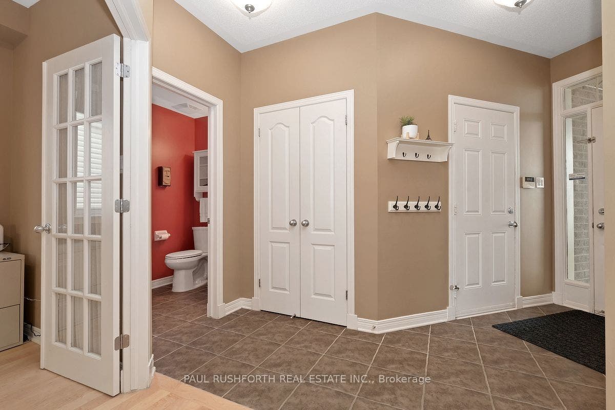 422 Claridge Drive, Barrhaven, Ottawa ON K2J 4Z6 Entry