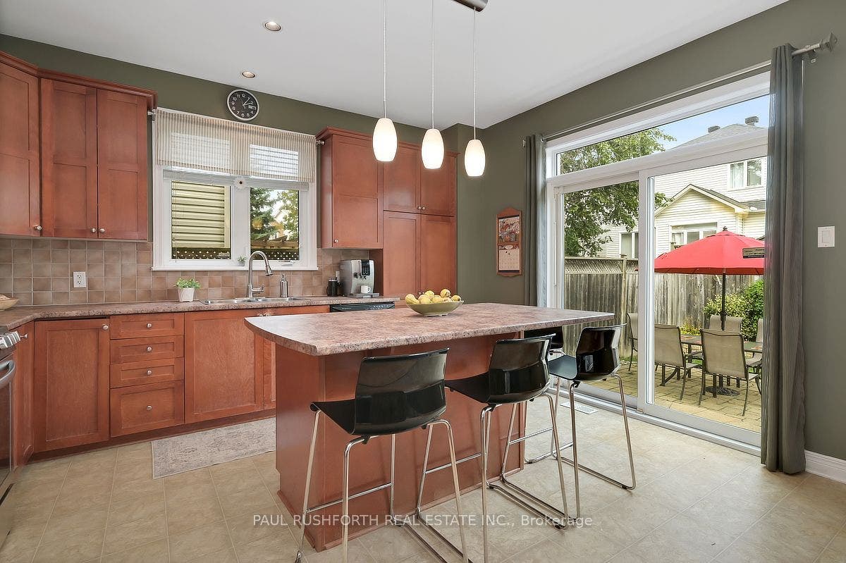 422 Claridge Drive, Barrhaven, Ottawa ON K2J 4Z6 Kitchen