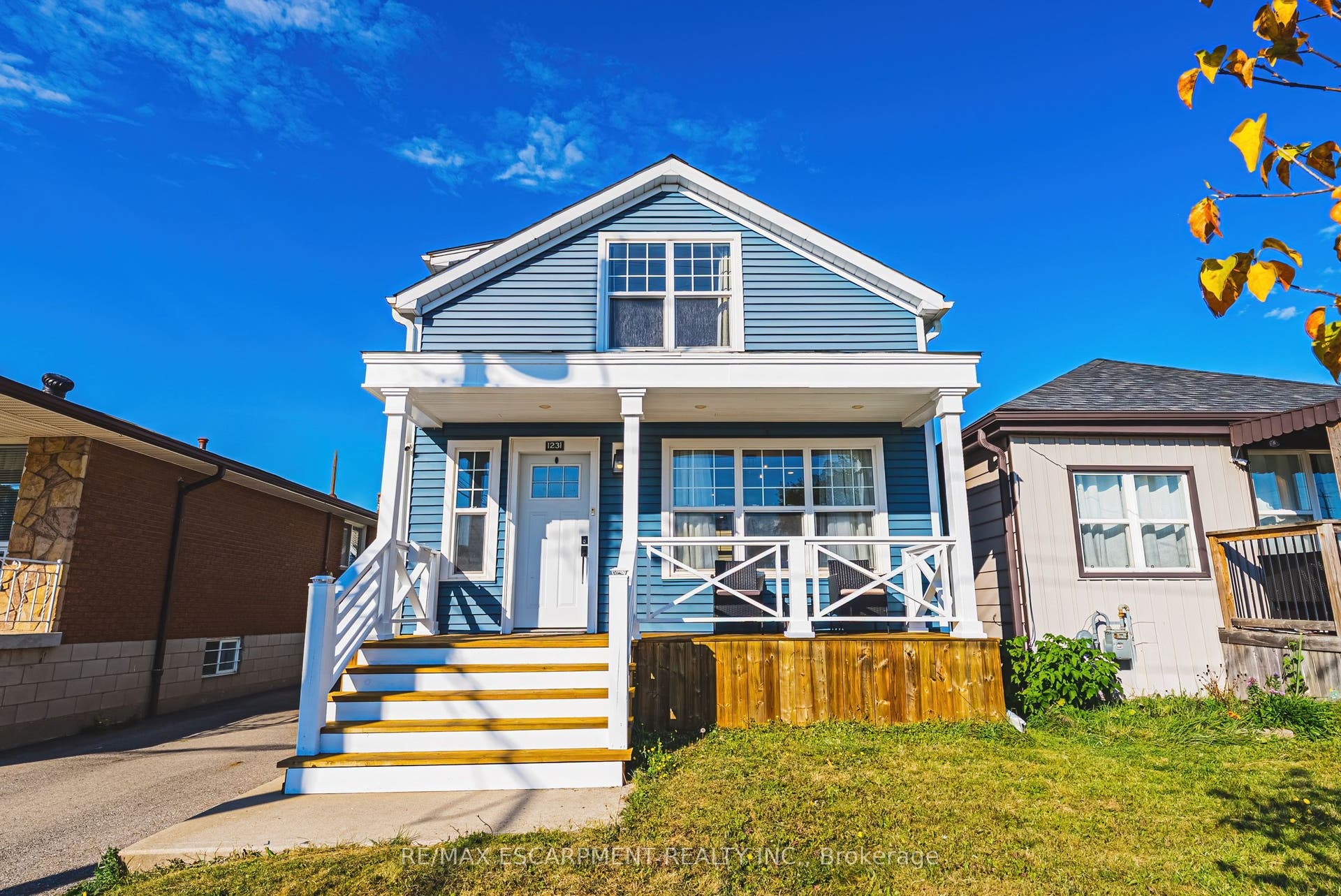 Look at the curb appeal!